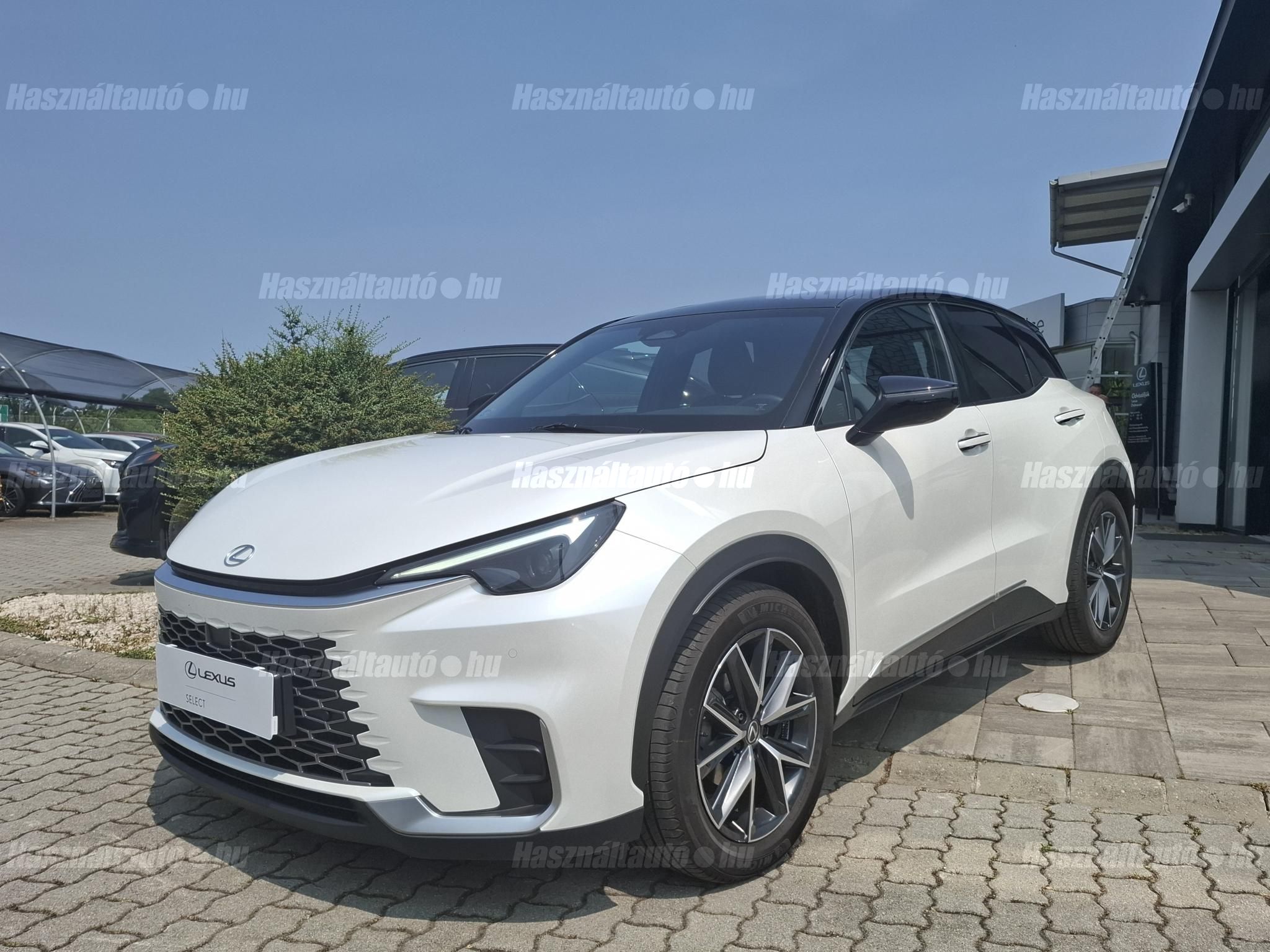 LEXUS LBX 1.5 Hybrid Cool Tech e-CVT