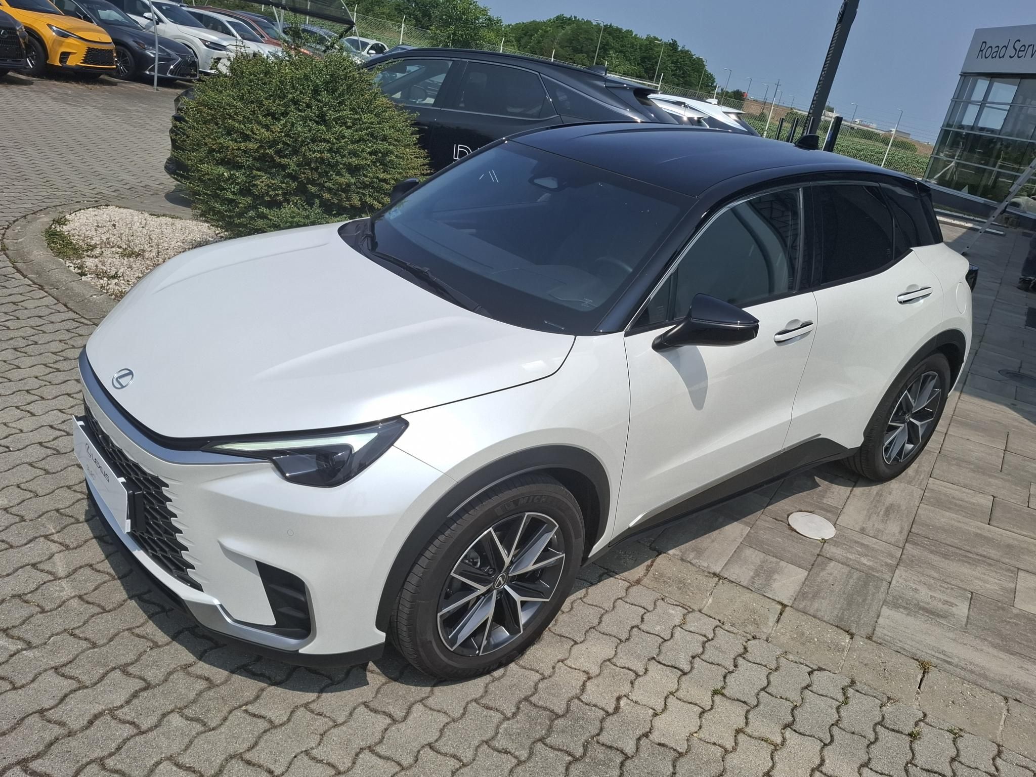 LEXUS LBX 1.5 Hybrid Cool Tech e-CVT