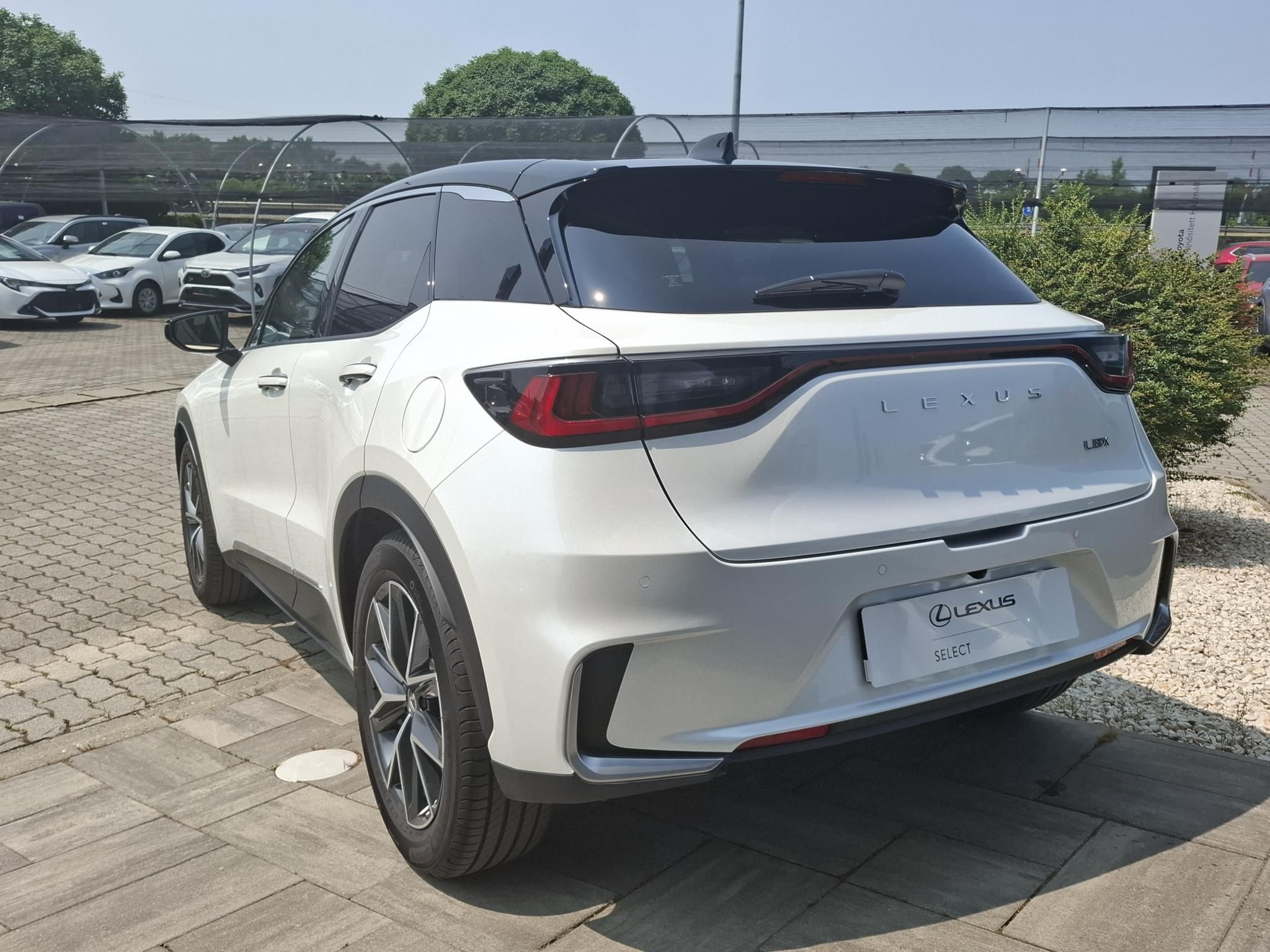LEXUS LBX 1.5 Hybrid Cool Tech e-CVT