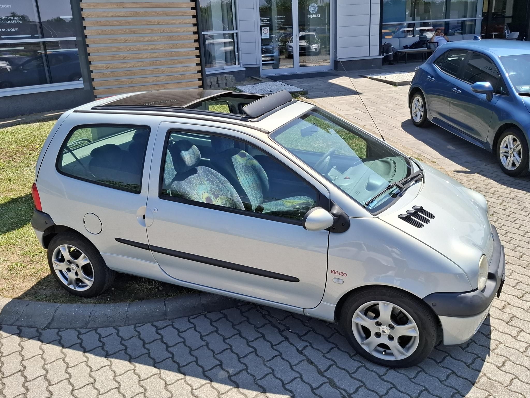 RENAULT TWINGO 1.2 16V Kenzo