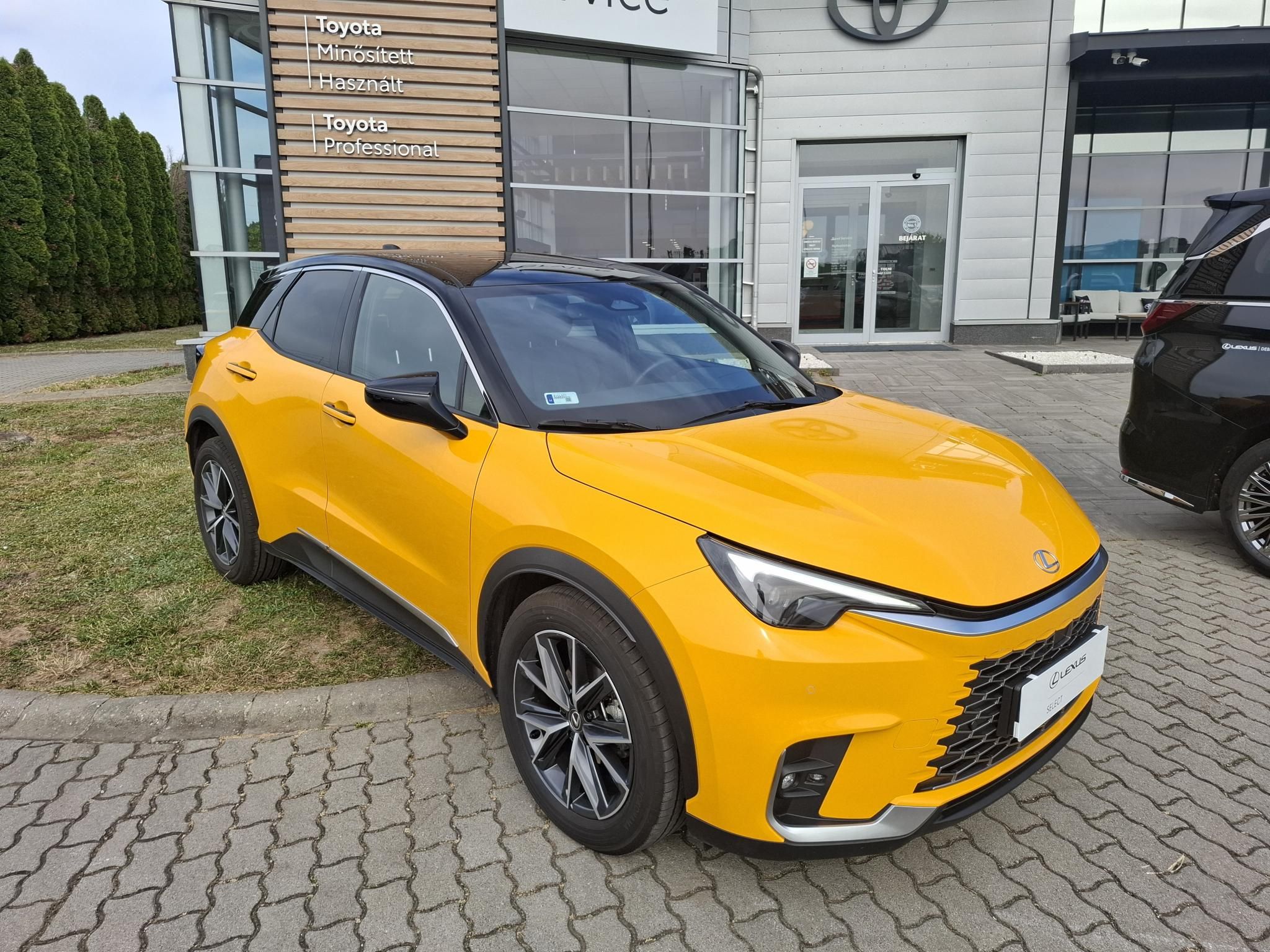 LEXUS LBX 1.5 Hybrid Cool Premium e-CVT