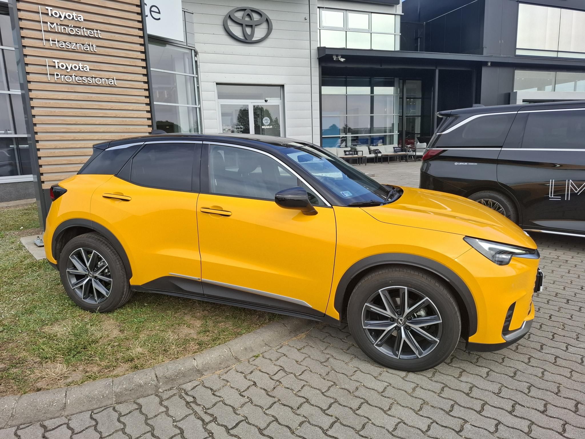 LEXUS LBX 1.5 Hybrid Cool Premium e-CVT
