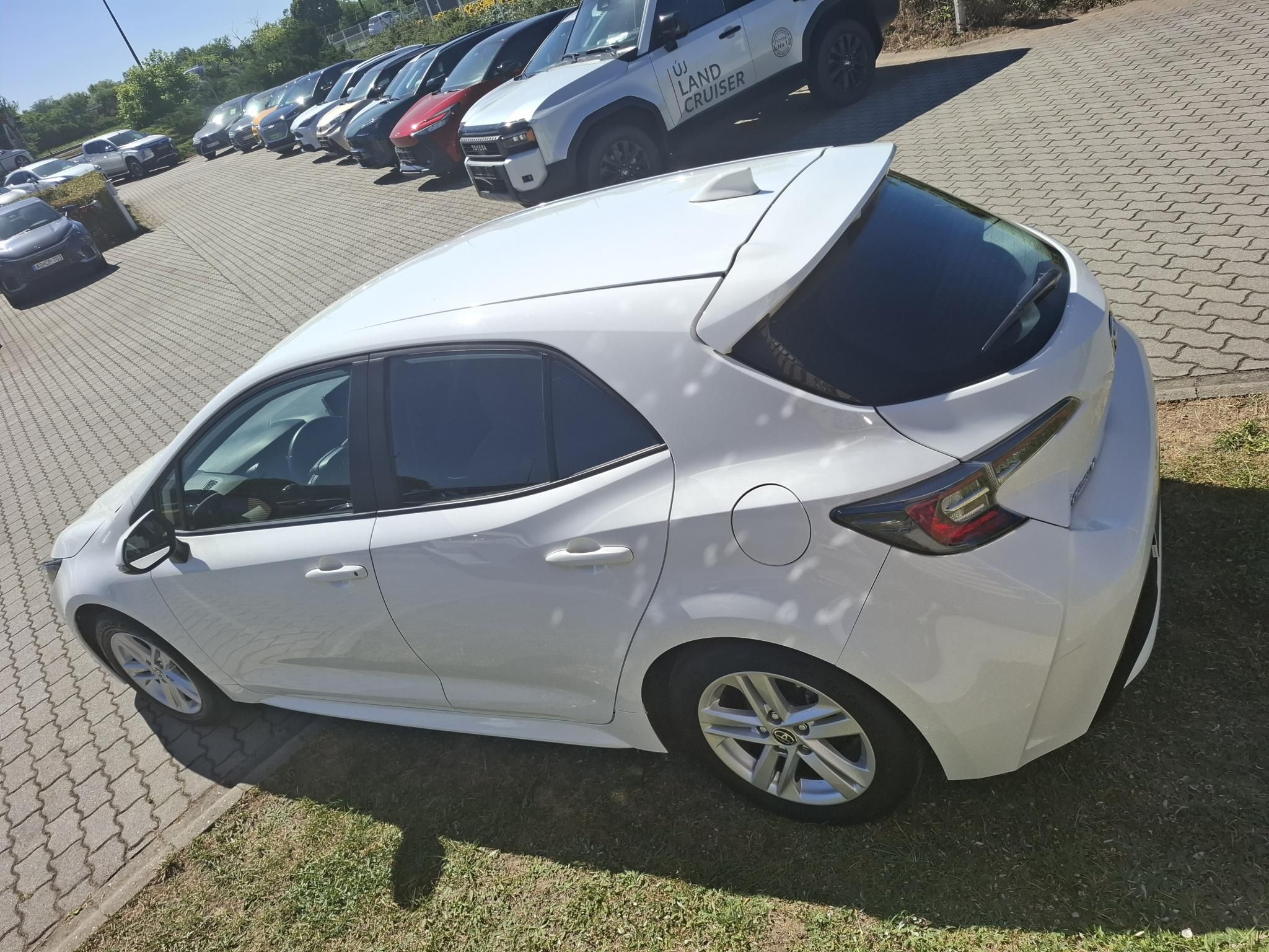 TOYOTA COROLLA 1.8 Hybrid Comfort e-CVT + 2 év Toyota Minősített Használt Autó Garancia