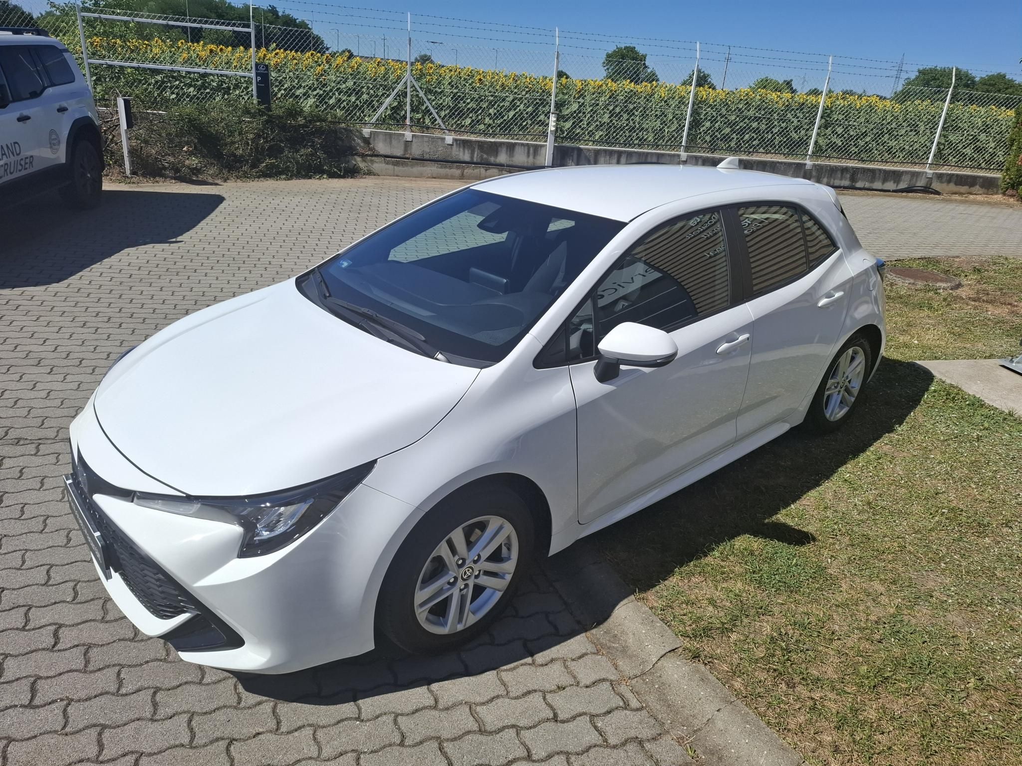 TOYOTA COROLLA 1.8 Hybrid Comfort e-CVT + 2 év Toyota Minősített Használt Autó Garancia
