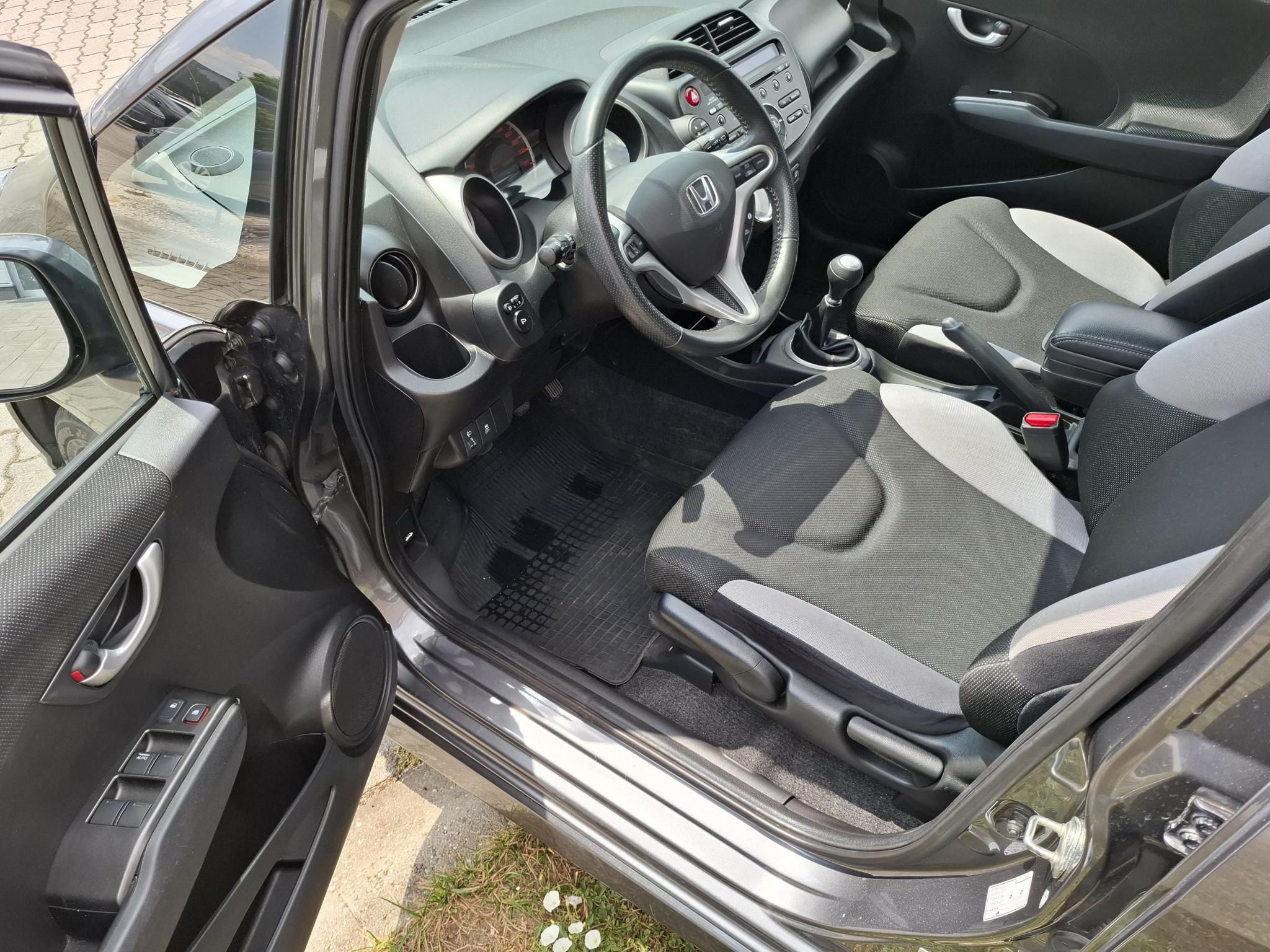HONDA JAZZ 1.4 SI