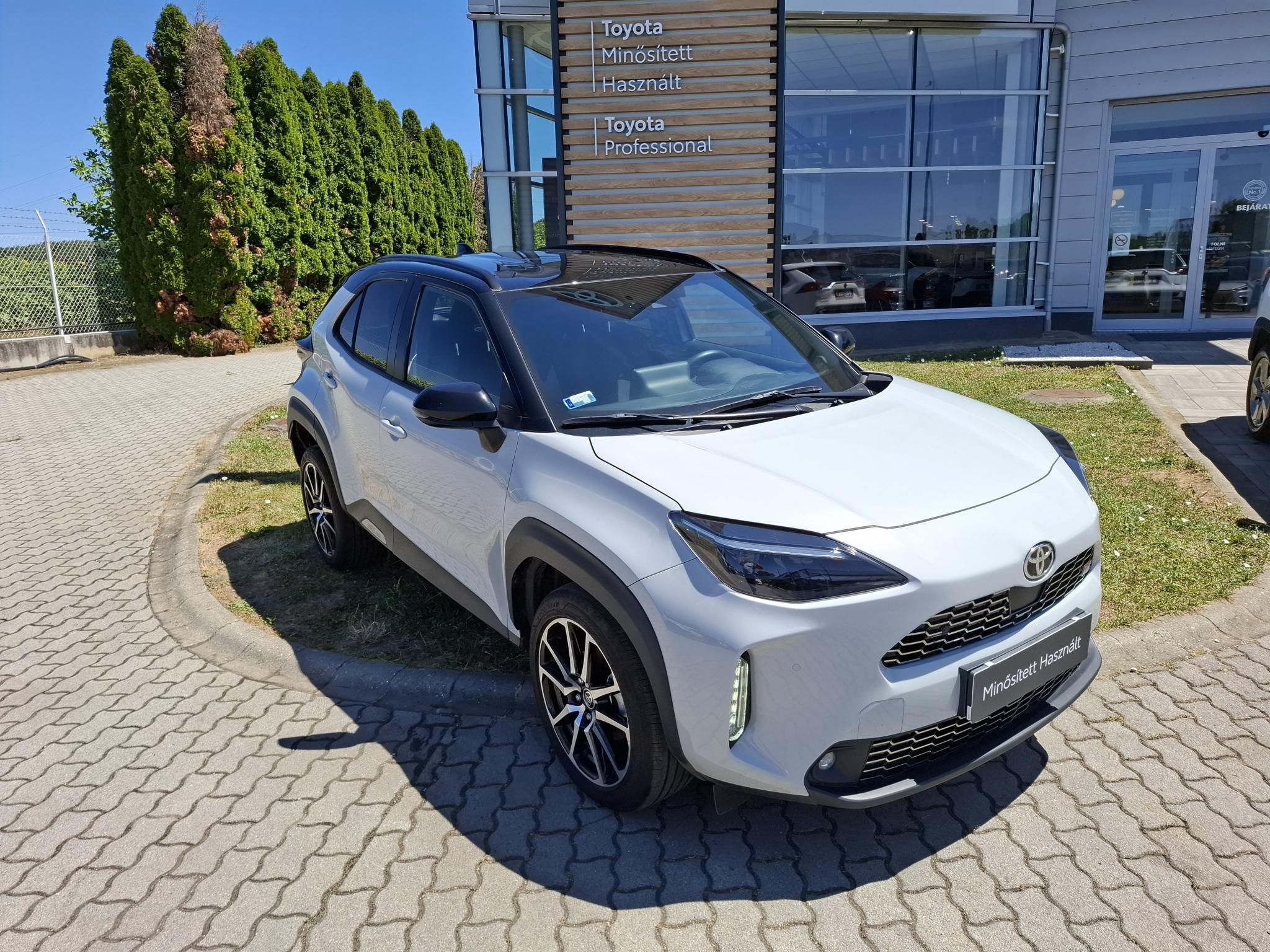 TOYOTA YARIS CROSS 1.5 Hybrid GR Sport e-CVT