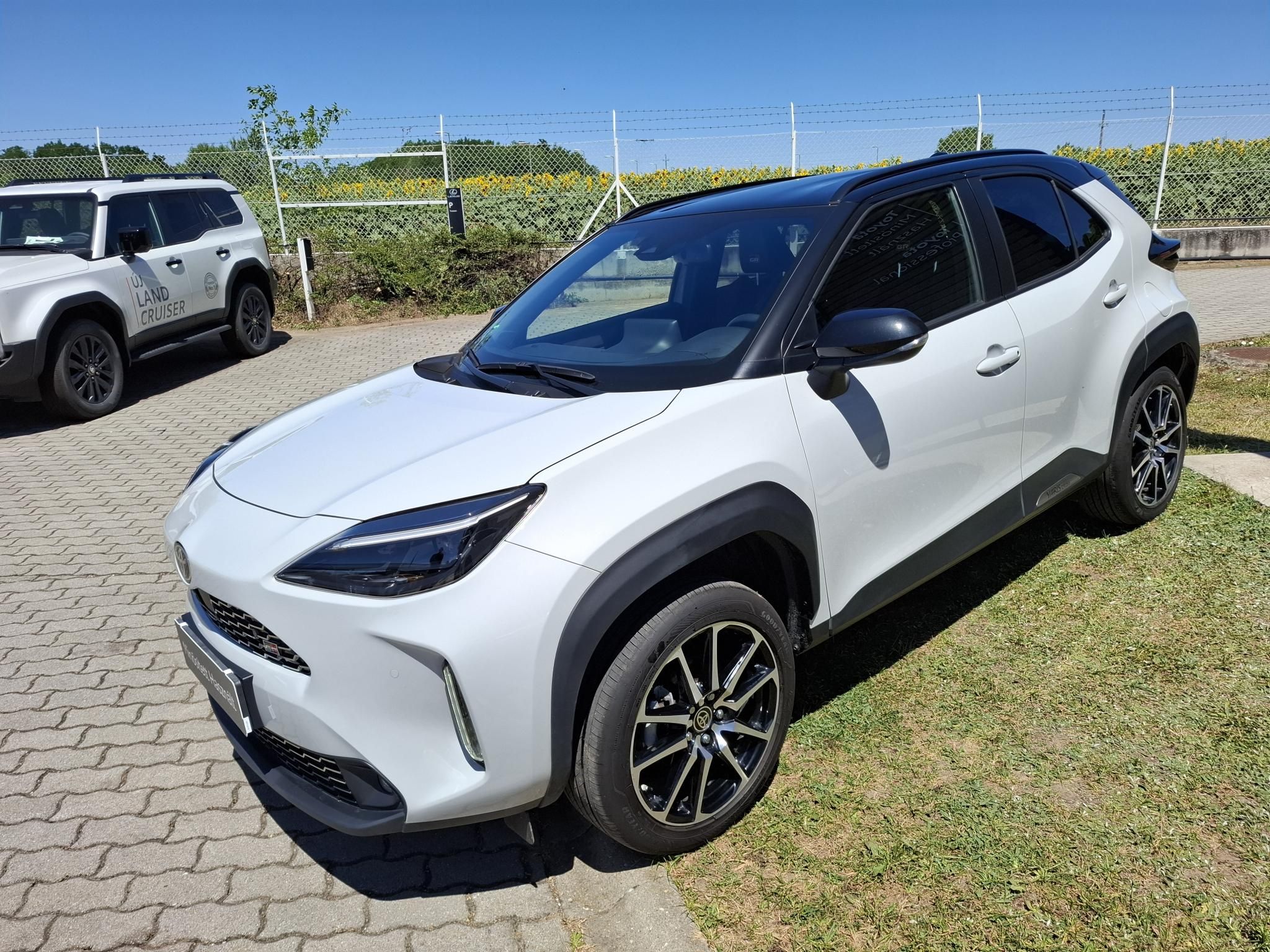 TOYOTA YARIS CROSS 1.5 Hybrid GR Sport e-CVT