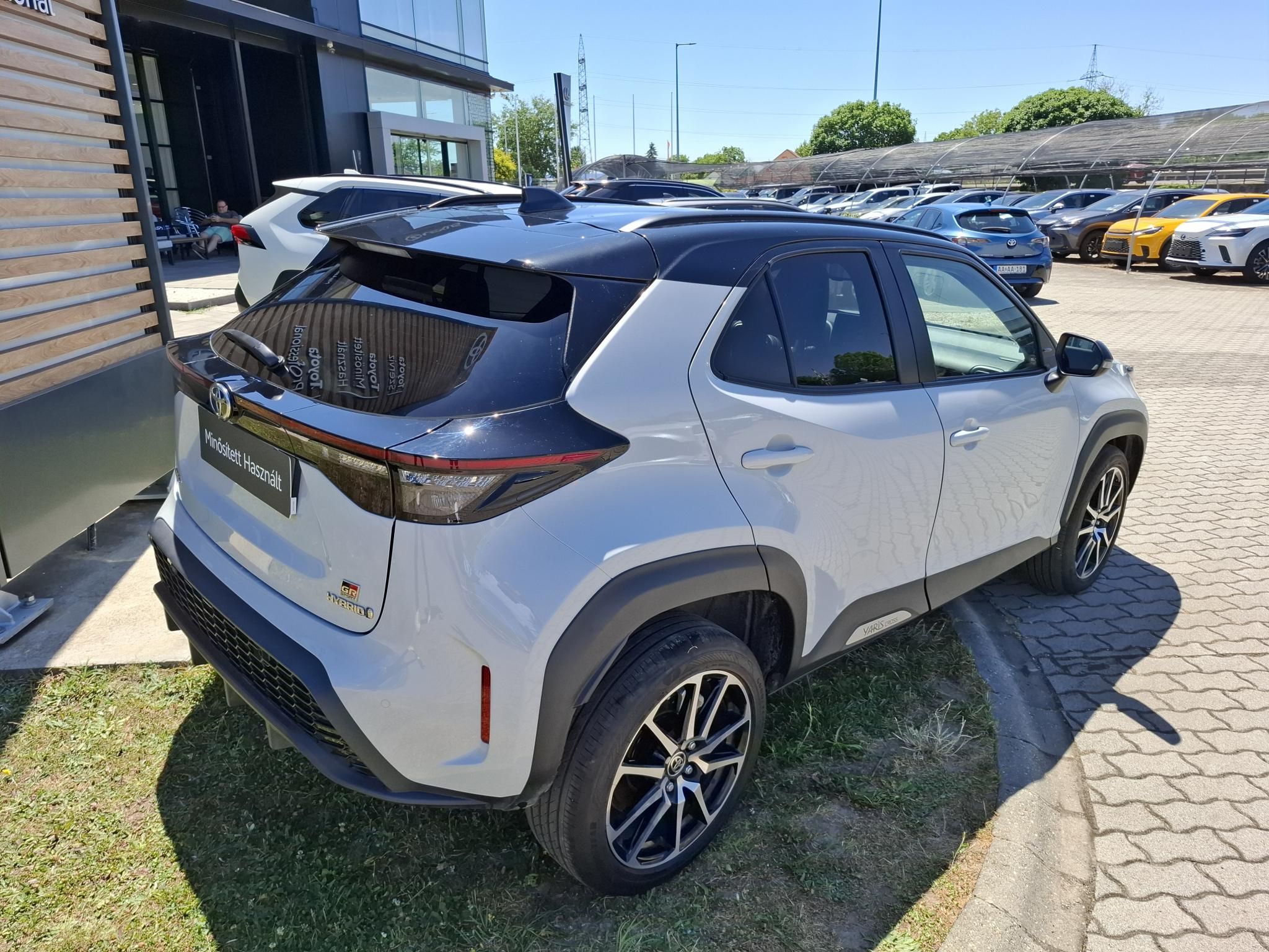 TOYOTA YARIS CROSS 1.5 Hybrid GR Sport e-CVT