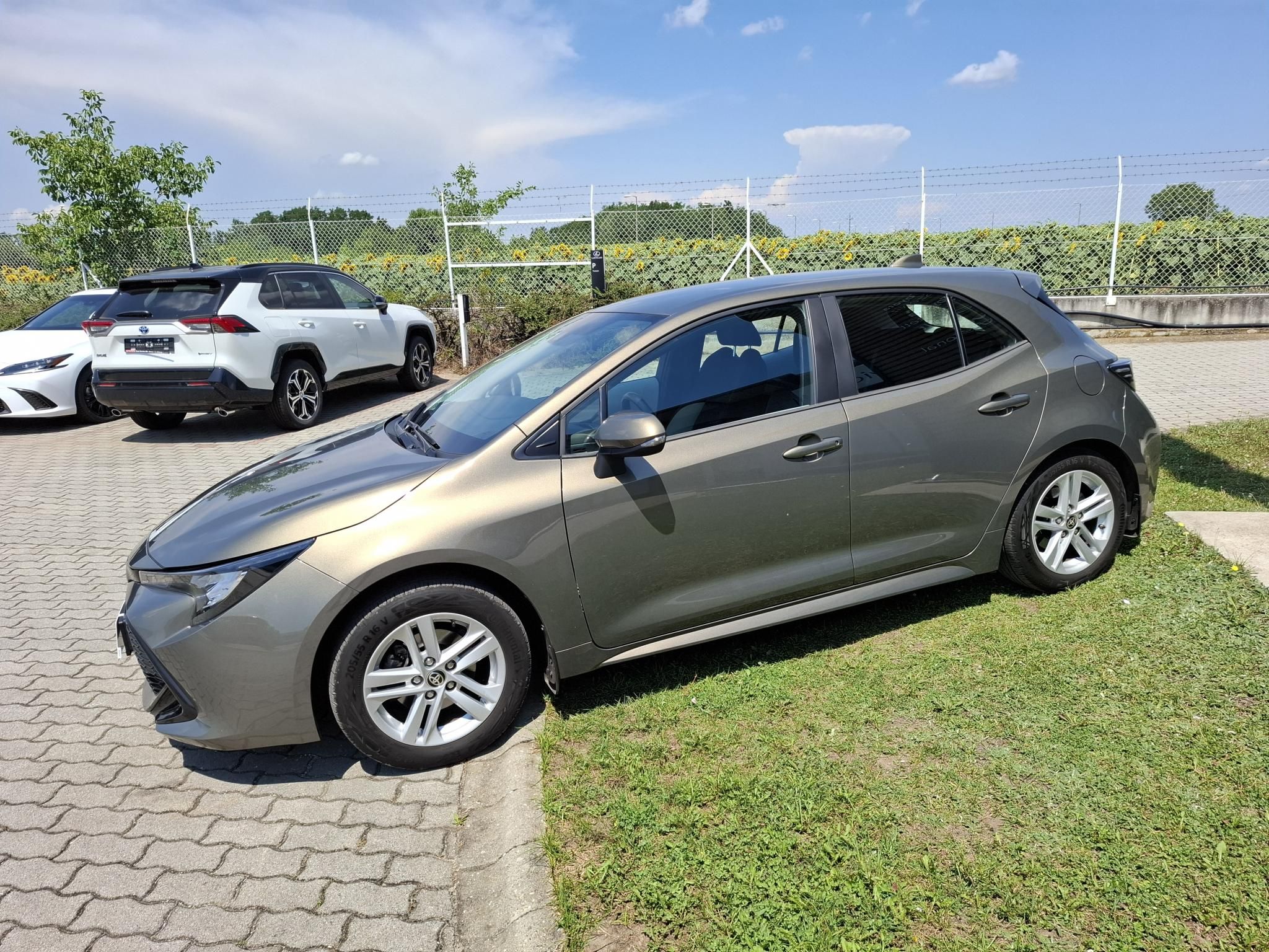 TOYOTA COROLLA 1.2T Comfort + 2 év Minősített Toyota Használt Autó Garanciával!