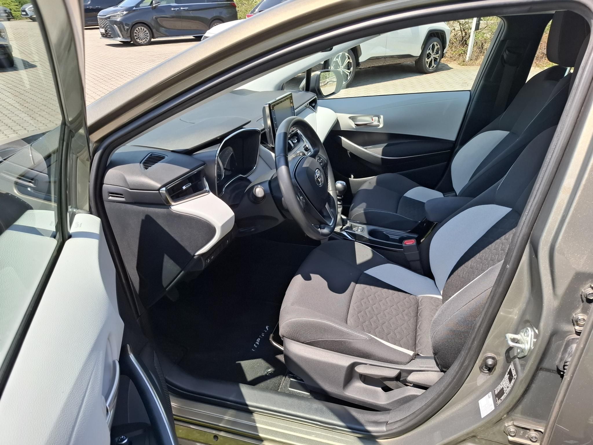 TOYOTA COROLLA 1.2T Comfort + 2 év Minősített Toyota Használt Autó Garanciával!