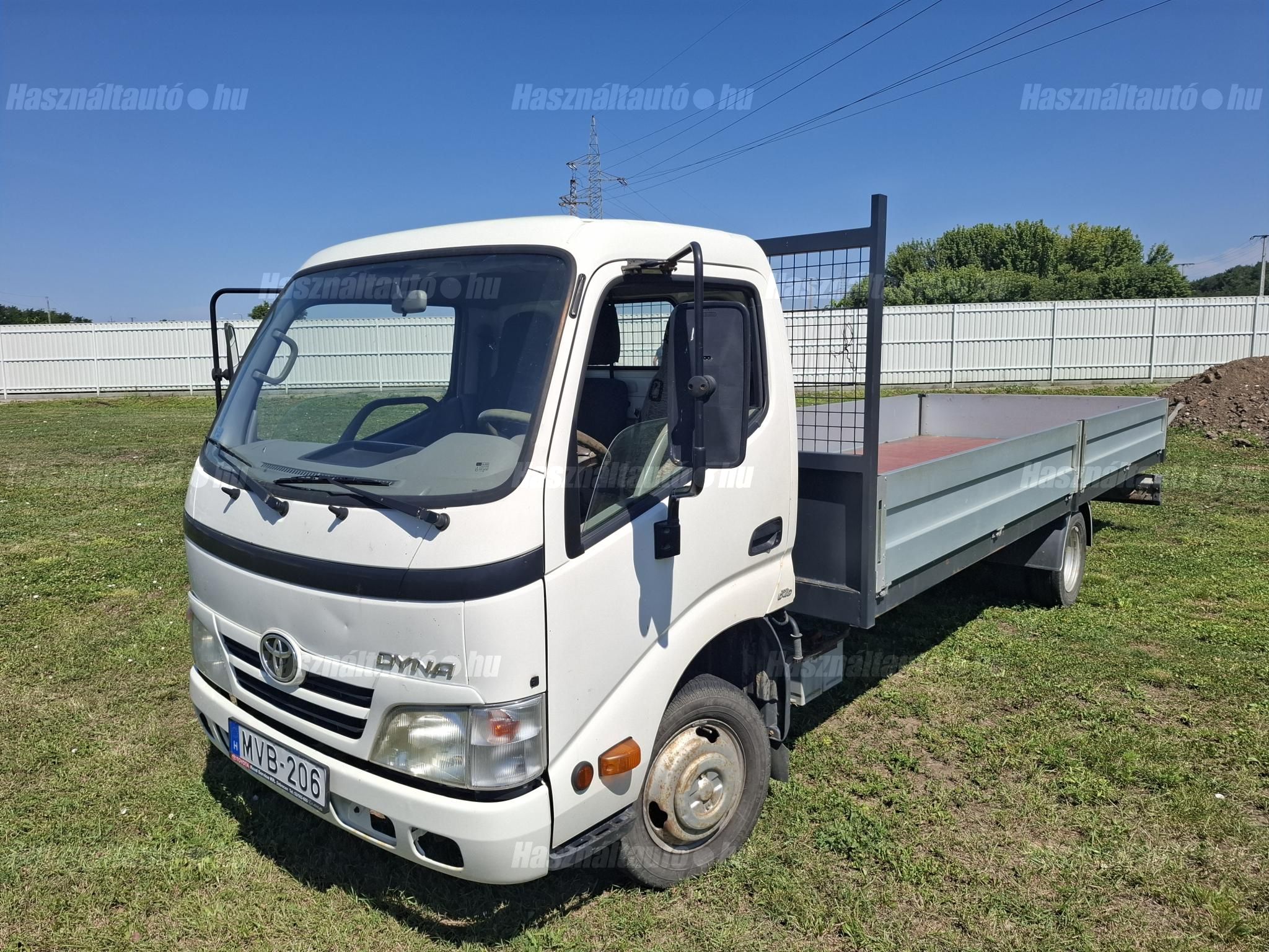 TOYOTA DYNA 3.0 D-4D 150 L4 Terra EU5