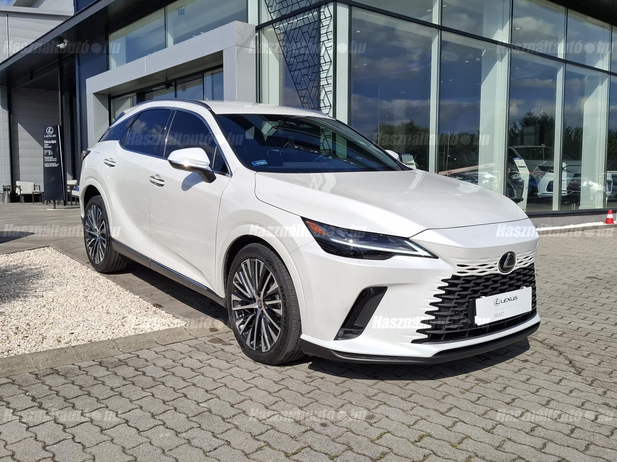 LEXUS RX 450h+ Prestige Plus e-CVT ÁFÁ-s. Nyílt végű lízing lehetséges