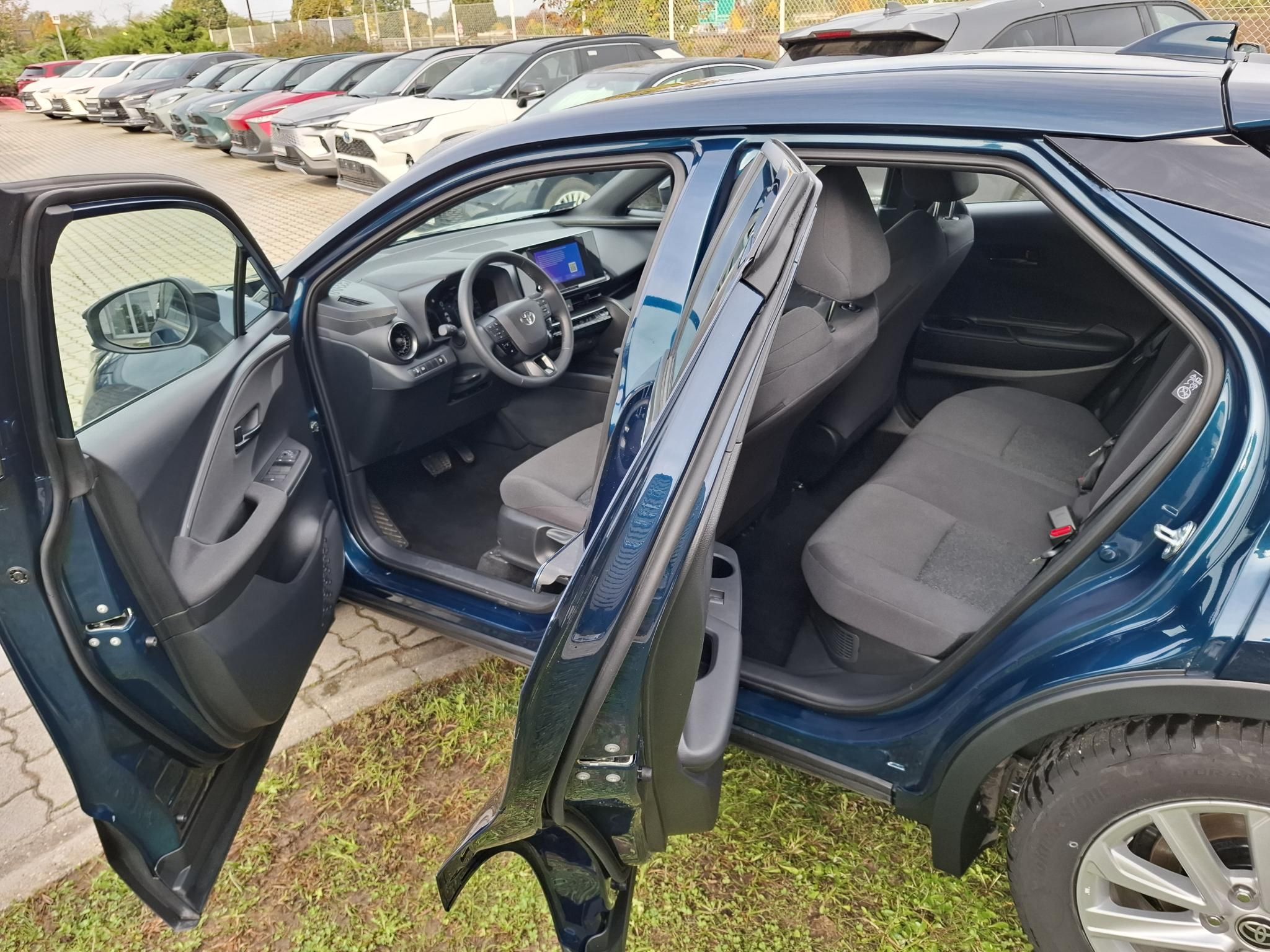 TOYOTA C-HR 1.8 Hybrid Comfort e-CVT