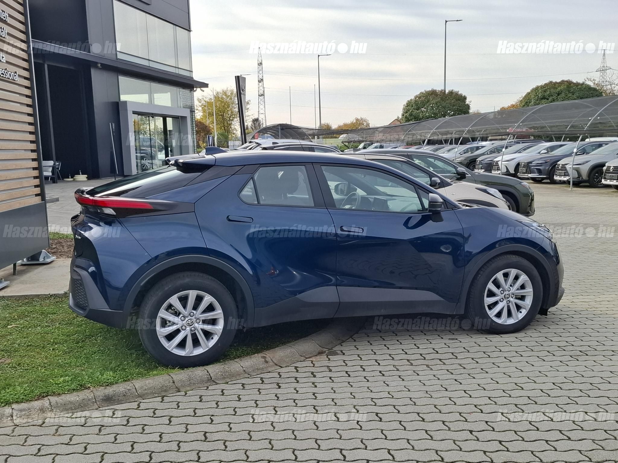 TOYOTA C-HR 1.8 Hybrid Comfort e-CVT