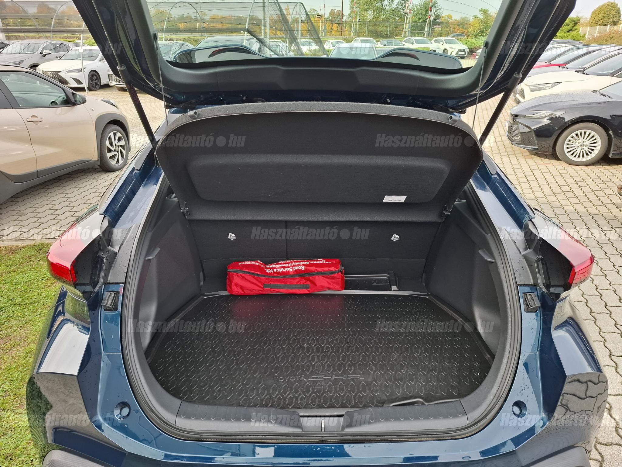 TOYOTA C-HR 1.8 Hybrid Comfort e-CVT