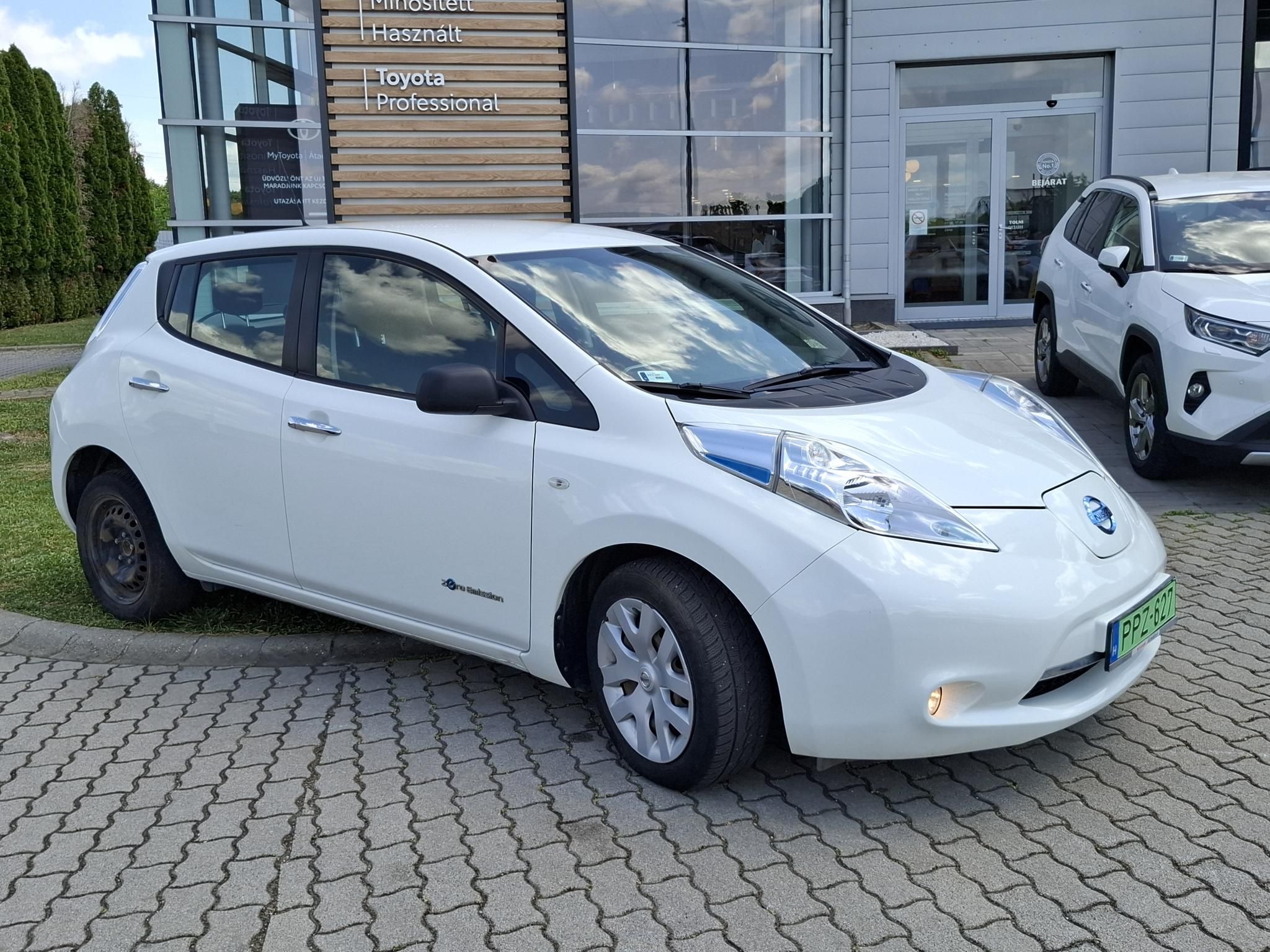NISSAN LEAF Acenta 24 kWh (Automata)