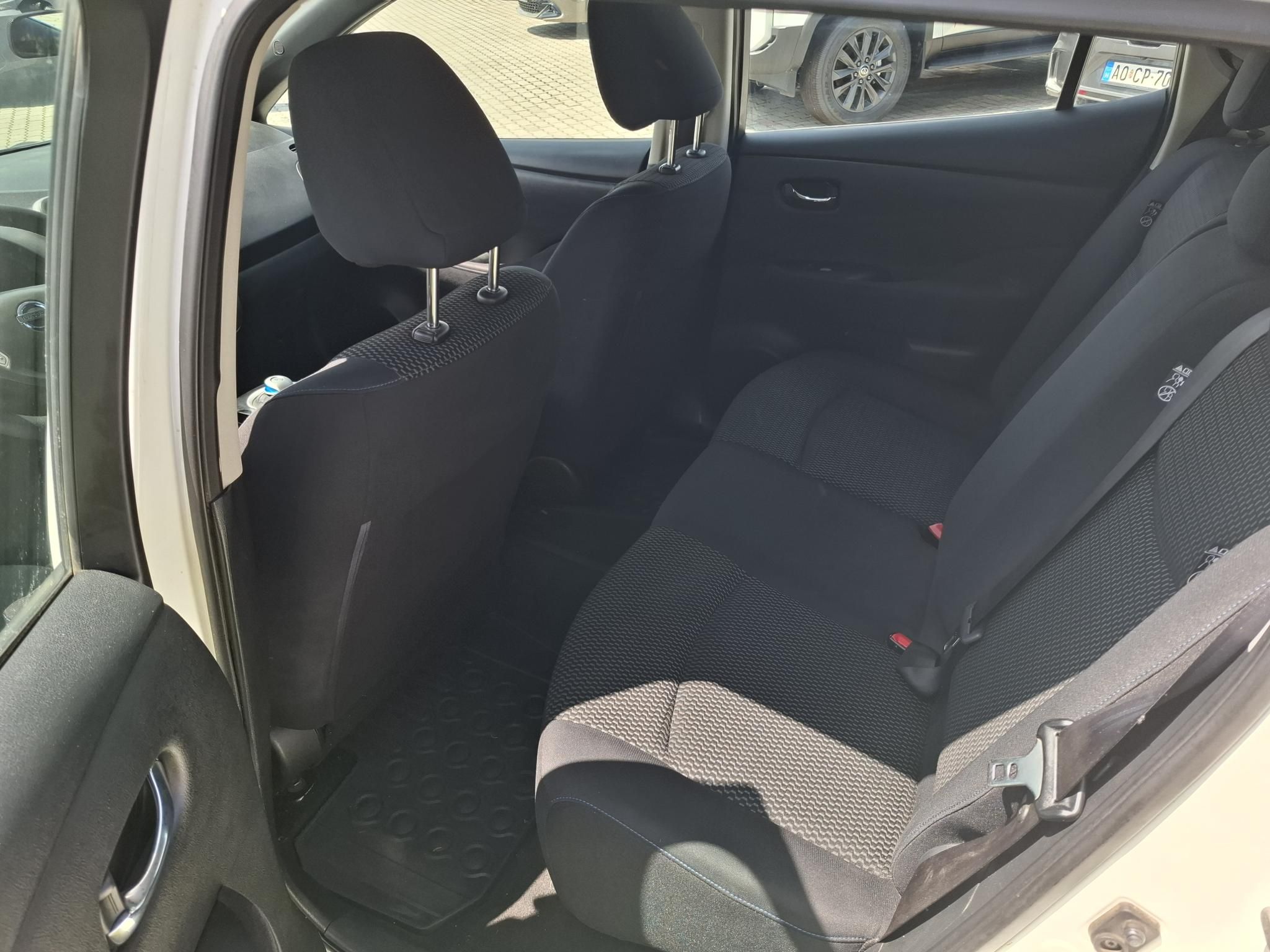 NISSAN LEAF Acenta 24 kWh (Automata)