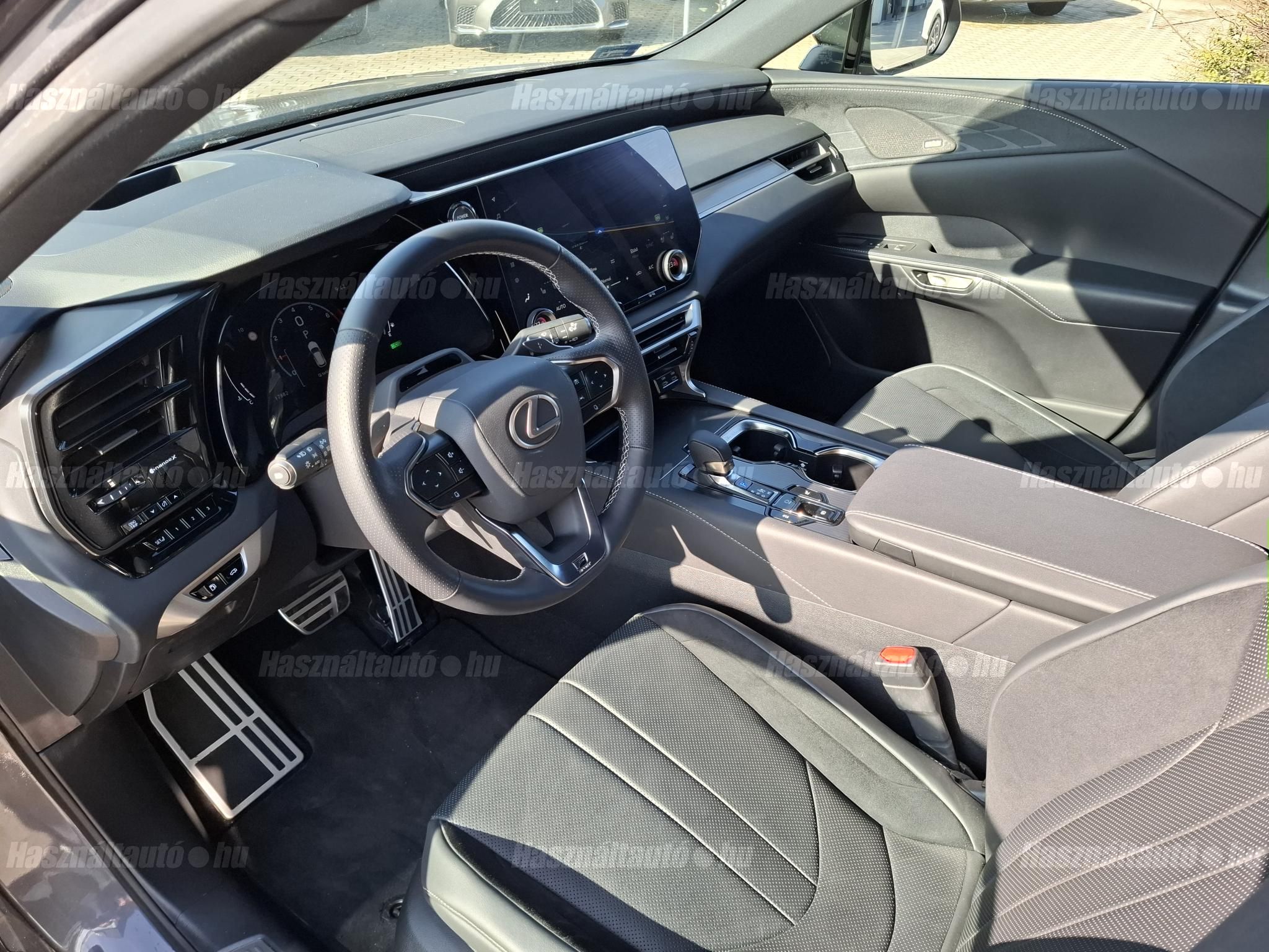 LEXUS RX 500h F Sport Edition (Automata) + Lexus gyári 21 téli kerékkel