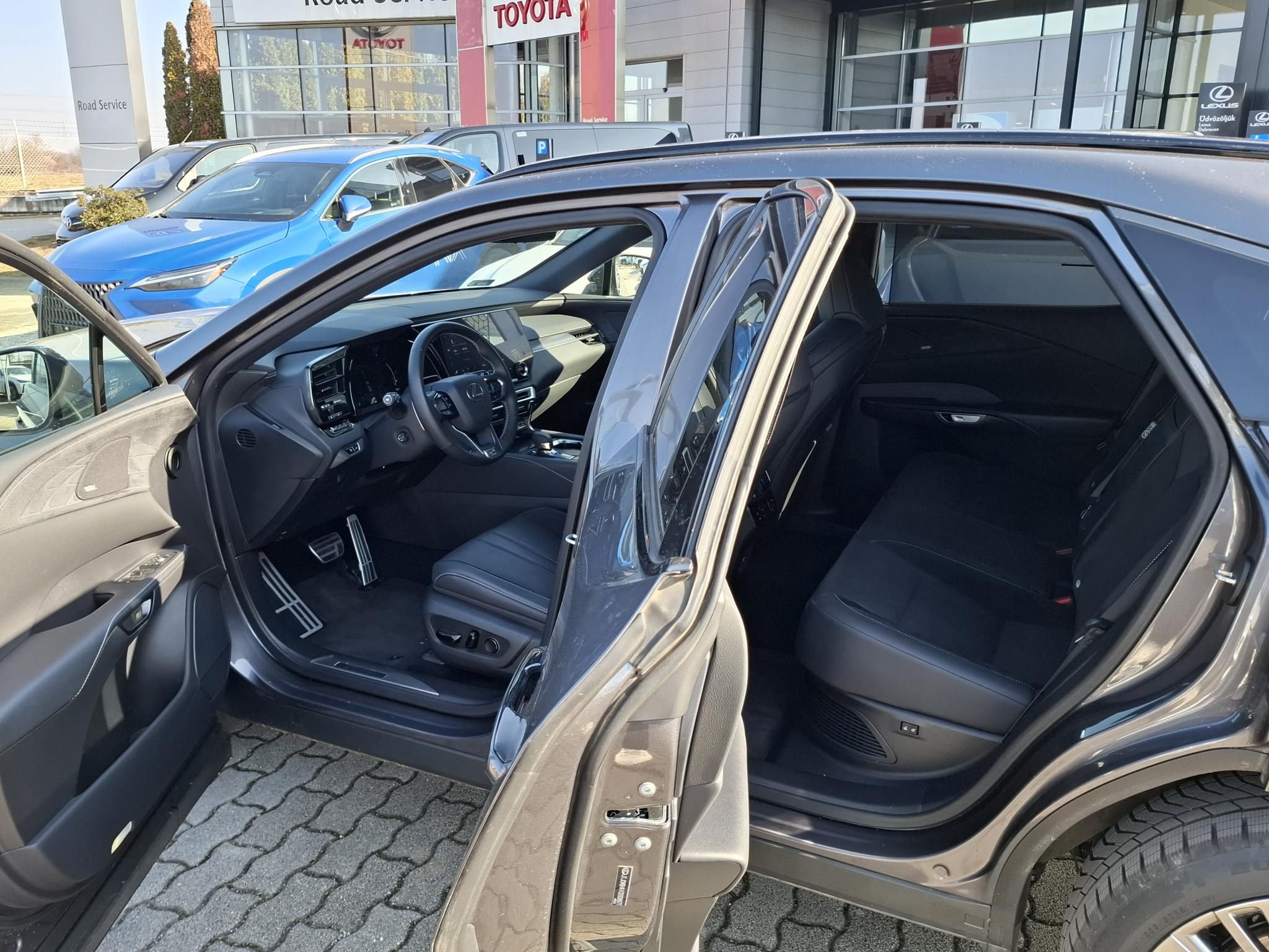 LEXUS RX 500h F Sport Edition (Automata) + Lexus gyári 21 téli kerékkel