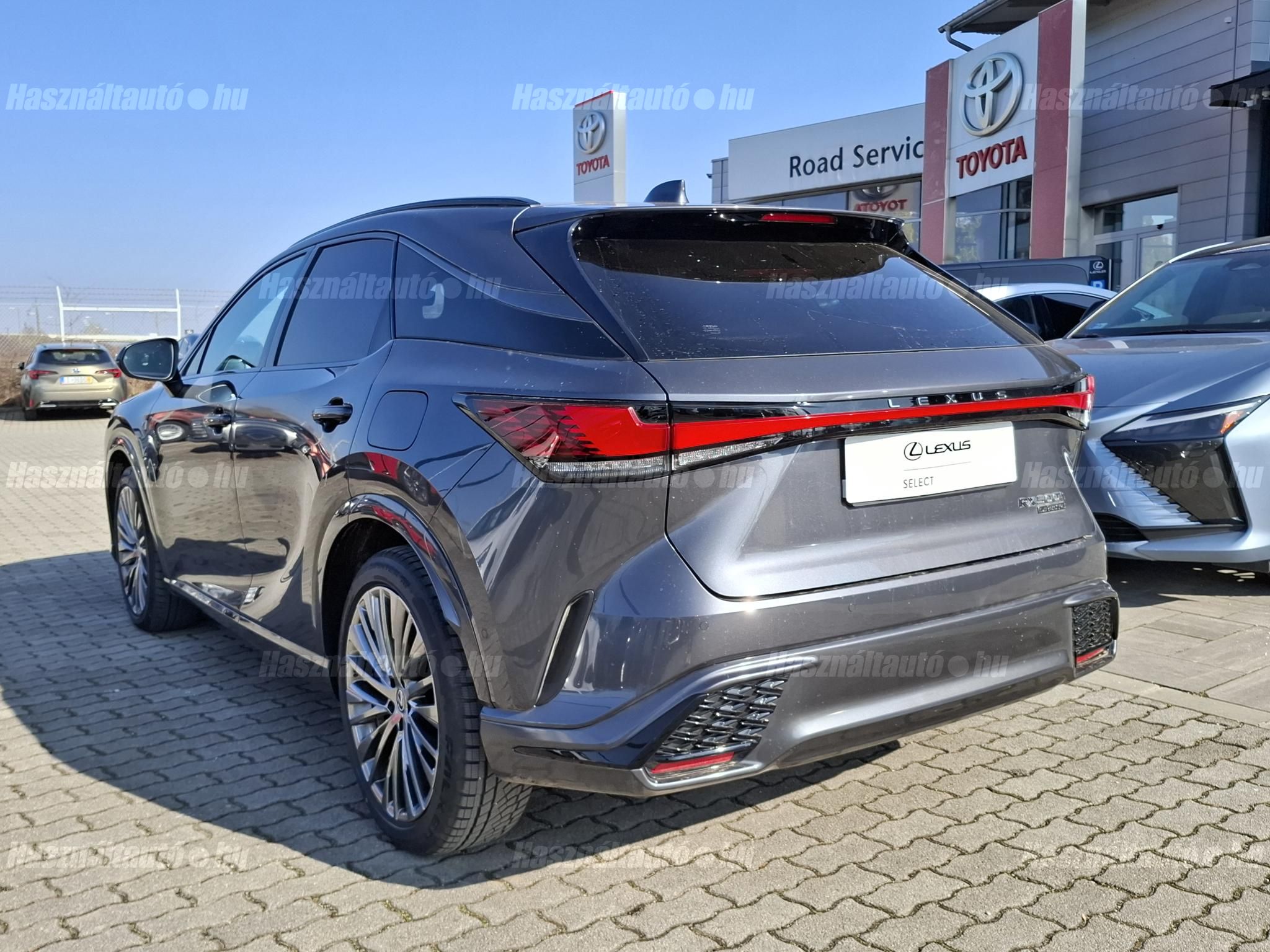 LEXUS RX 500h F Sport Edition (Automata) + Lexus gyári 21 téli kerékkel