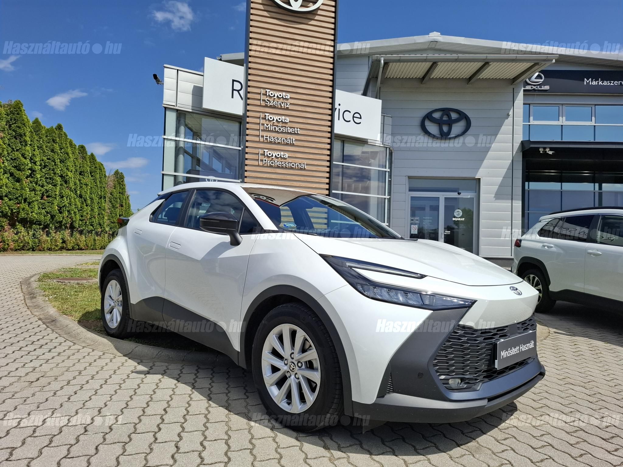 TOYOTA C-HR 1.8 Hybrid Comfort Business e-CVT ÁFÁ-s. Nyílt végű lízing lehetséges