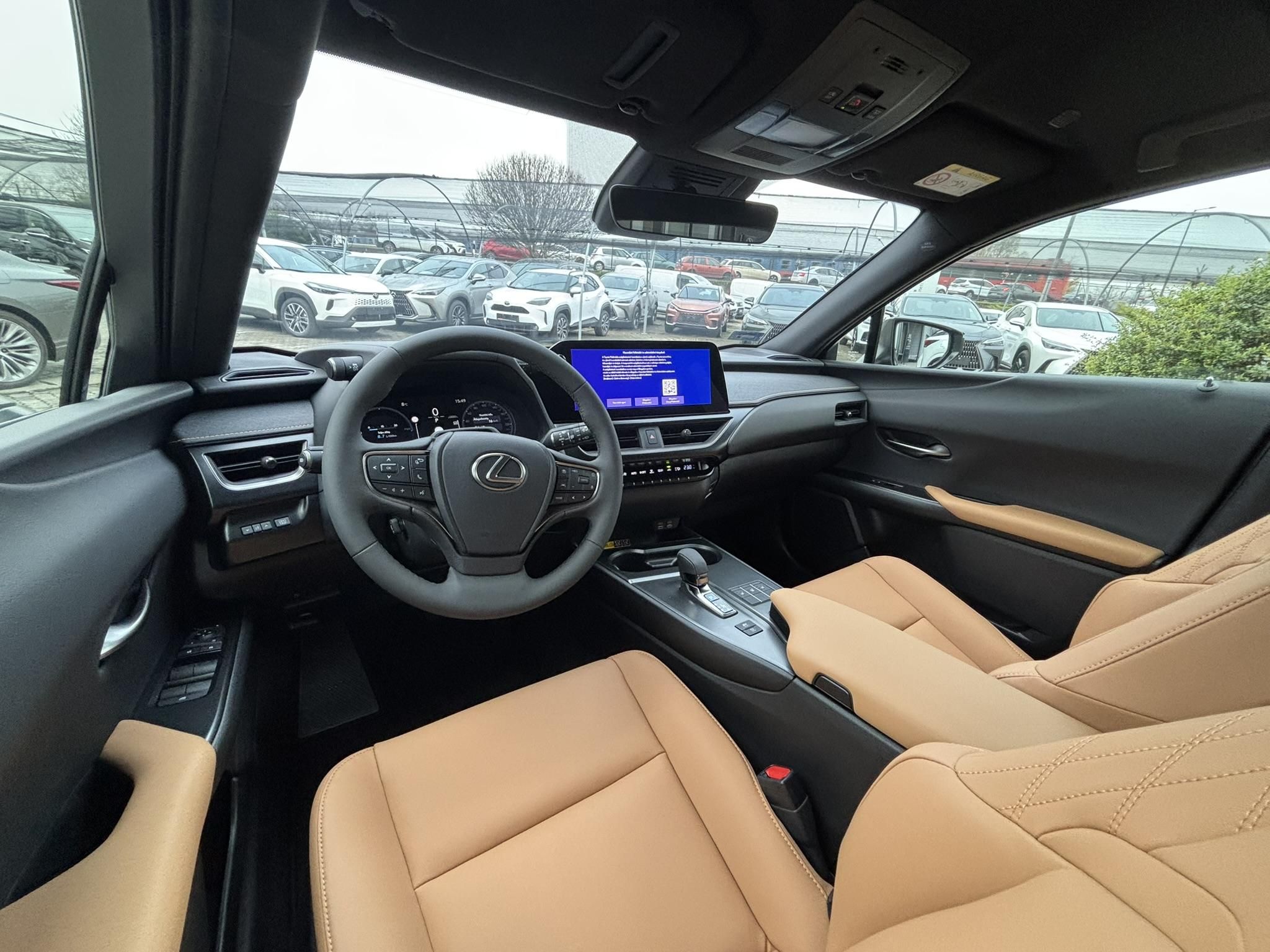 LEXUS UX 300h F Sport Design e-CVT