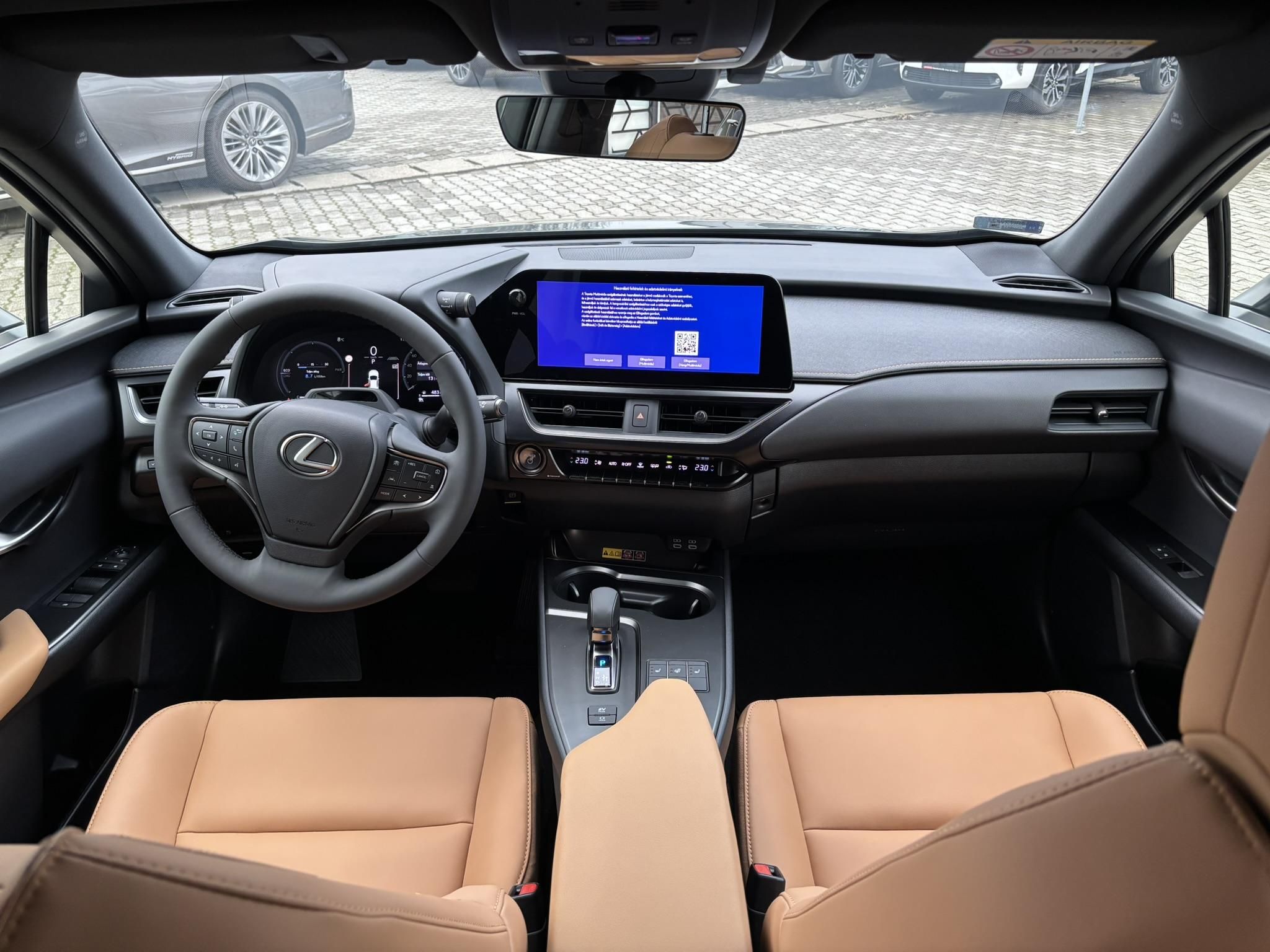 LEXUS UX 300h F Sport Design e-CVT