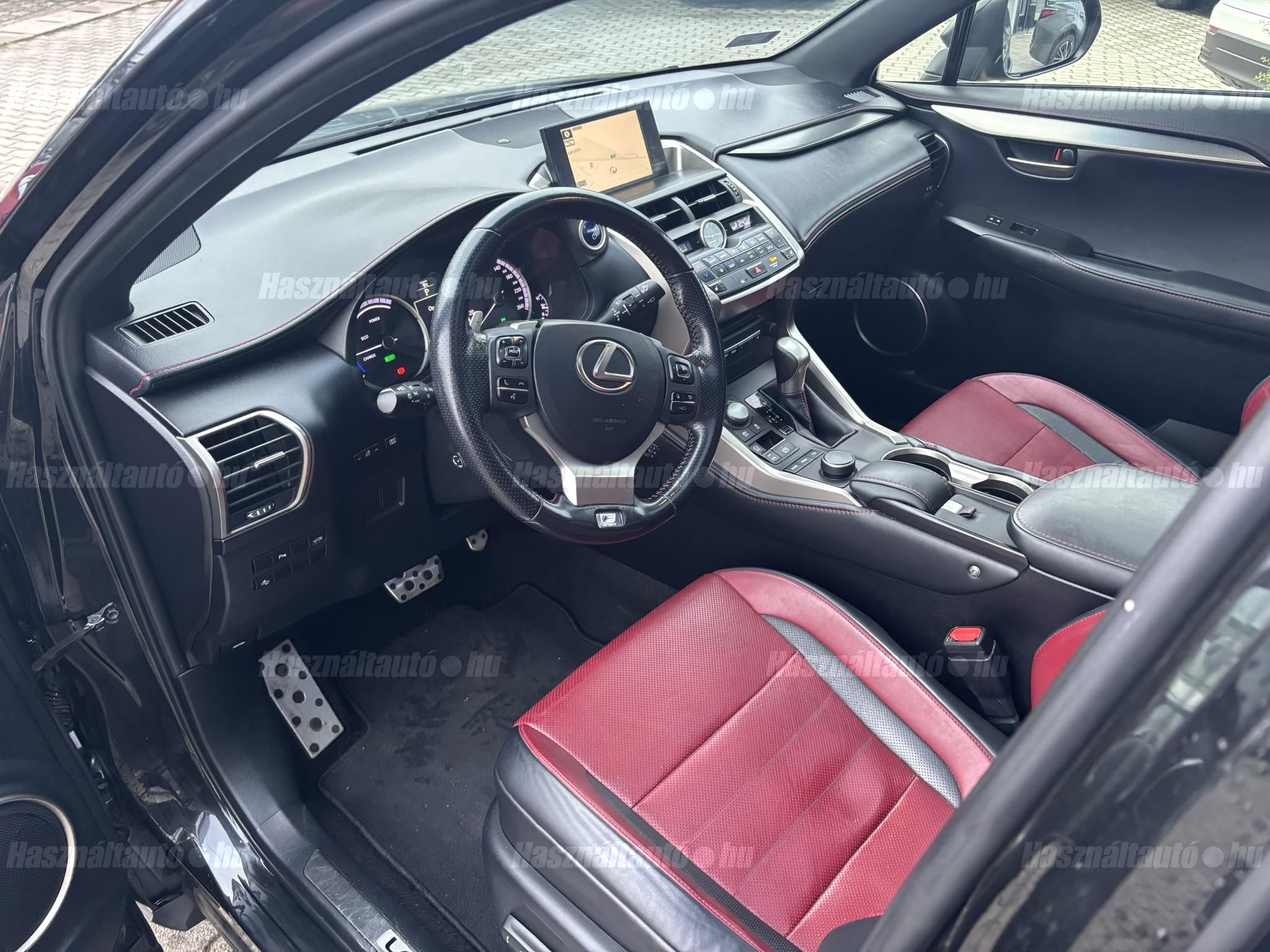 LEXUS NX 300h F Sport Plus Navi Panoramic CVT + + Új téli és nyári gumikkal + +