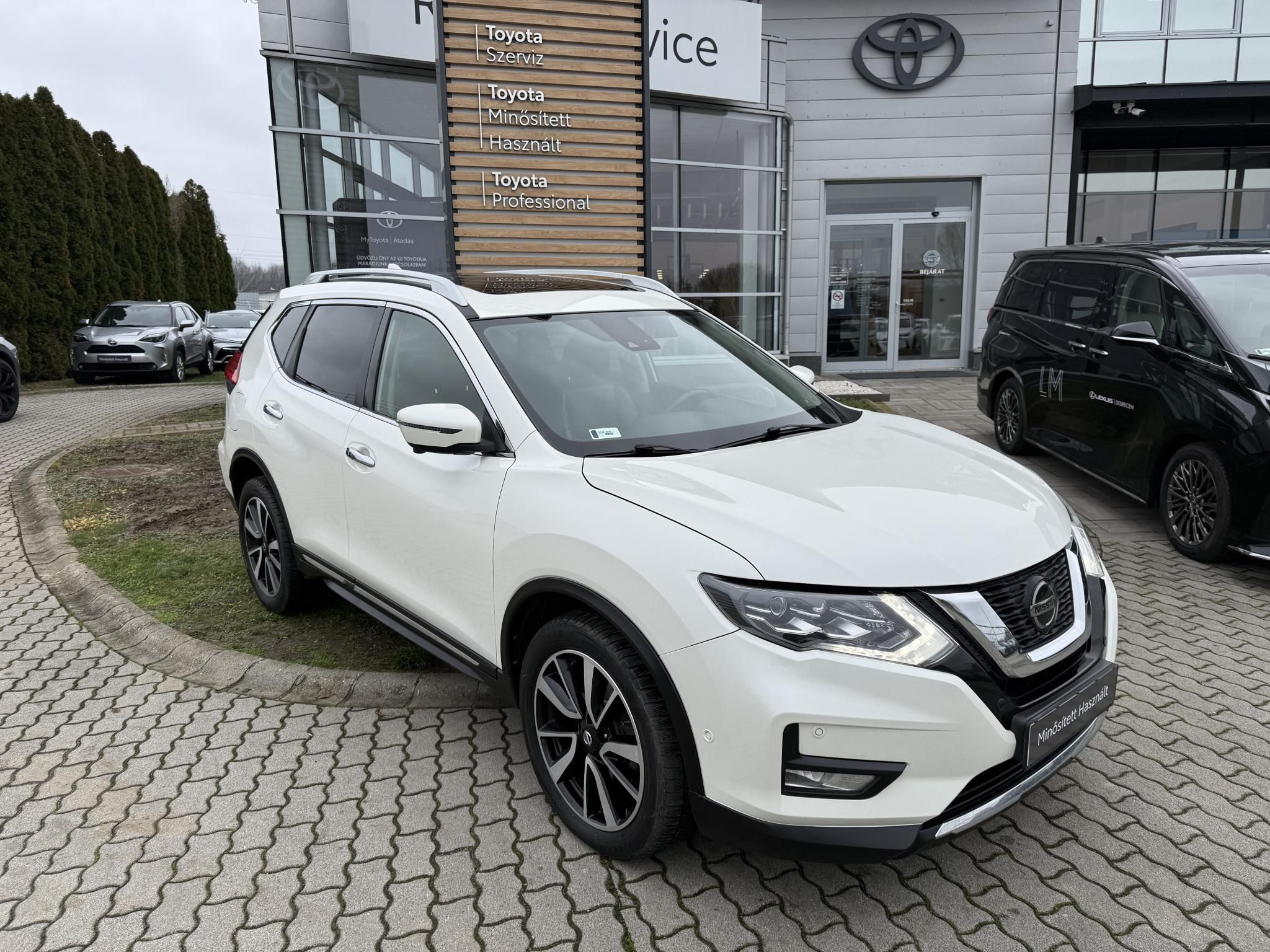 NISSAN X-TRAIL 1.7 dCi Tekna Xtronic (7 személyes ) FULL EXTRÁS. PANORÁMATETŐS