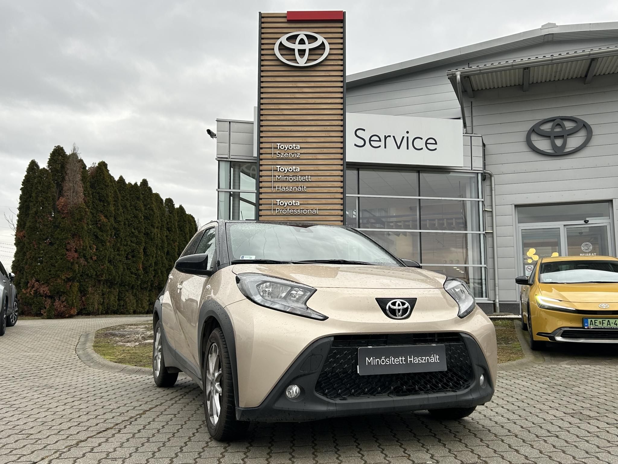 TOYOTA AYGO X 1.0 VVT-i Style CVT + 2 év Toyota Minősített Használt Autó Garancia