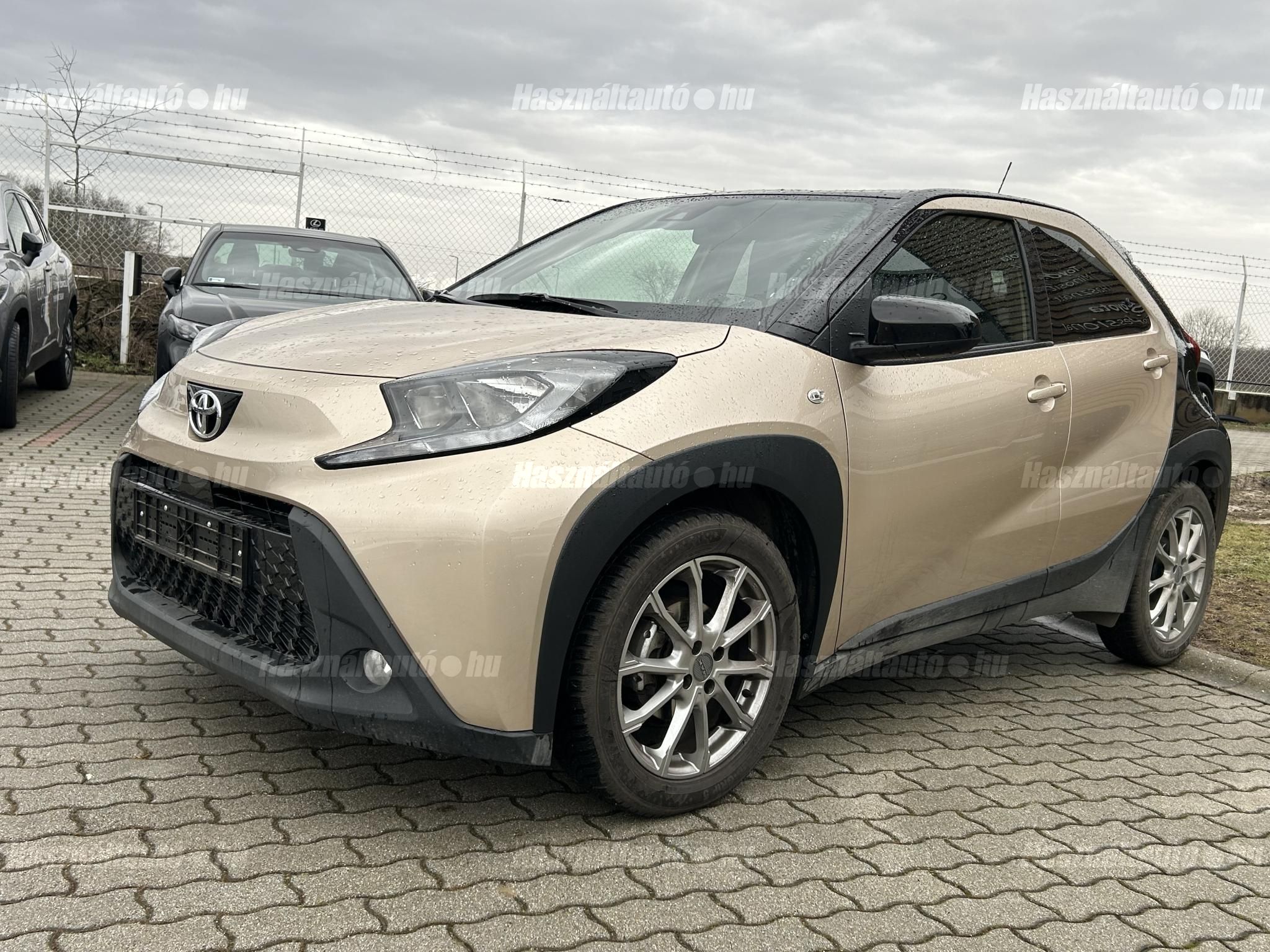 TOYOTA AYGO X 1.0 VVT-i Style CVT + 2 év Toyota Minősített Használt Autó Garancia