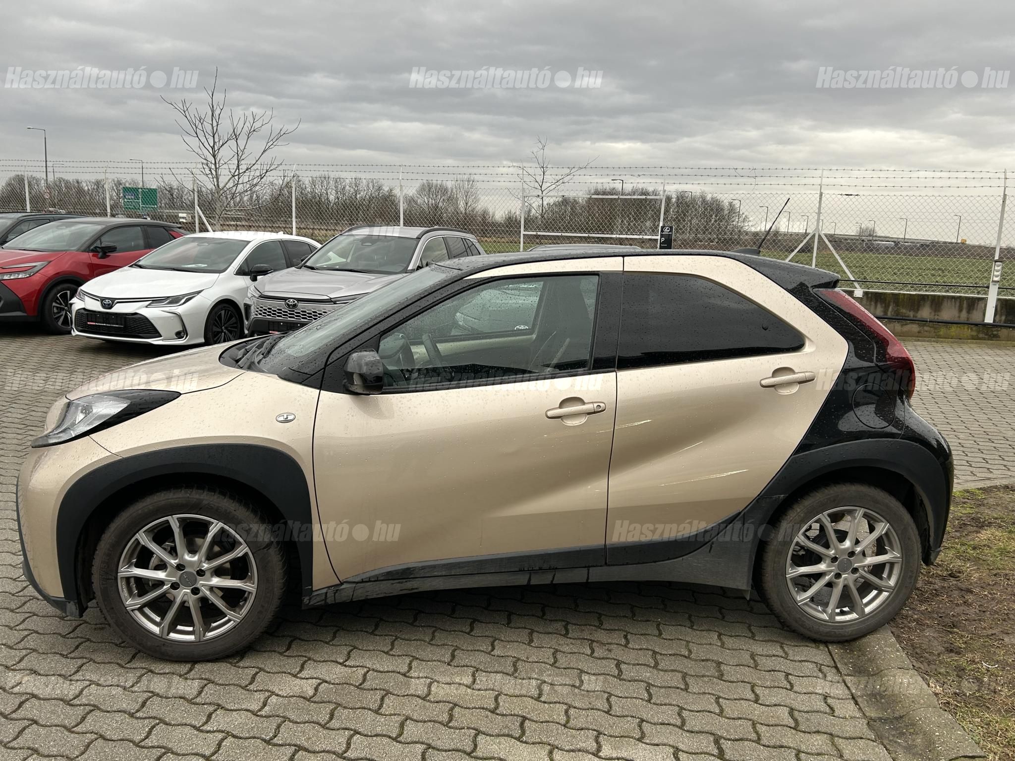 TOYOTA AYGO X 1.0 VVT-i Style CVT + 2 év Toyota Minősített Használt Autó Garancia