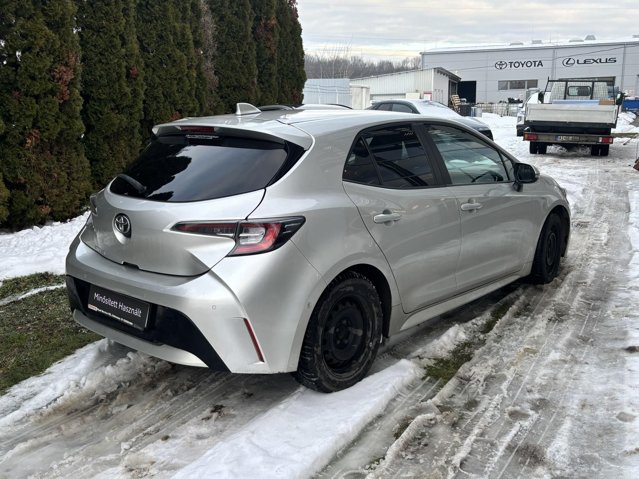 TOYOTA COROLLA 1.2T Comfort Style Tech CVT + 2 év Toyota Minősített Használt Autó Garancia