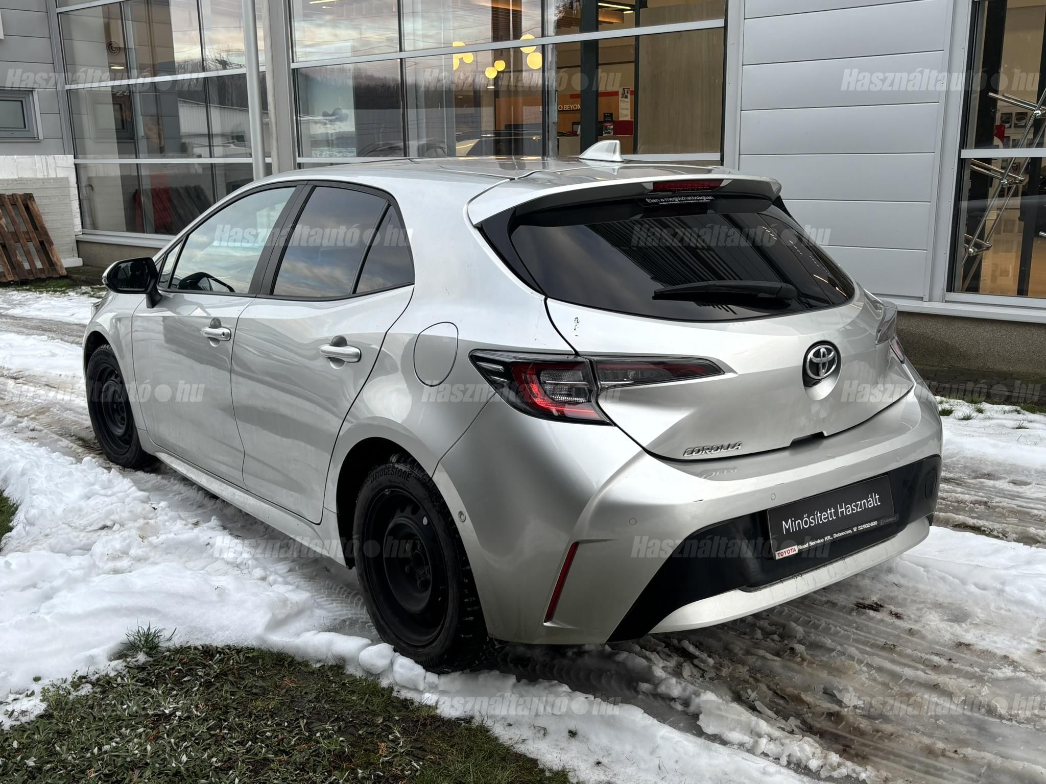 TOYOTA COROLLA 1.2T Comfort Style Tech CVT + 2 év Toyota Minősített Használt Autó Garancia