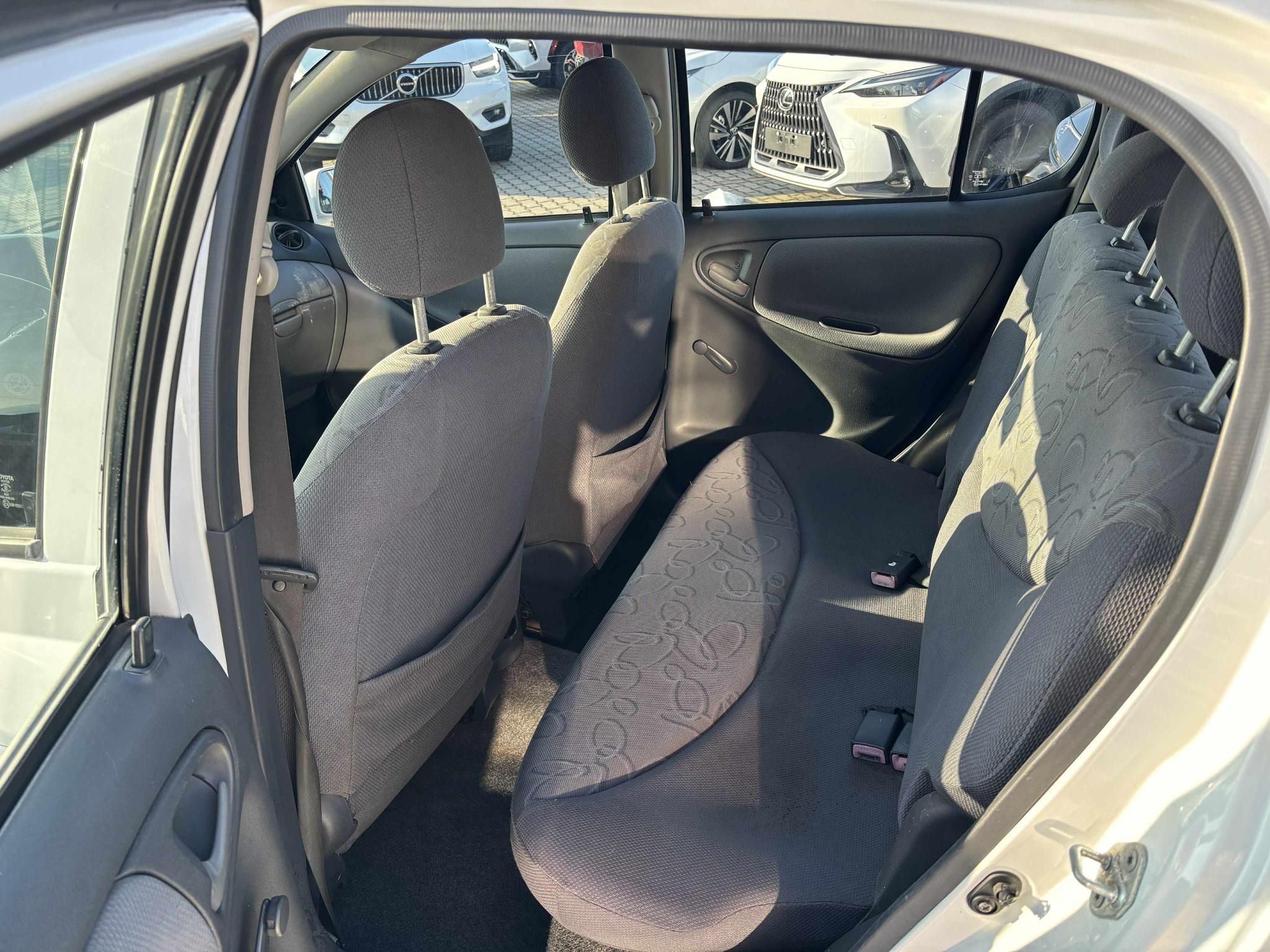 TOYOTA YARIS 1.0 Linea Sol Klímás - Bizományos értékesítés!