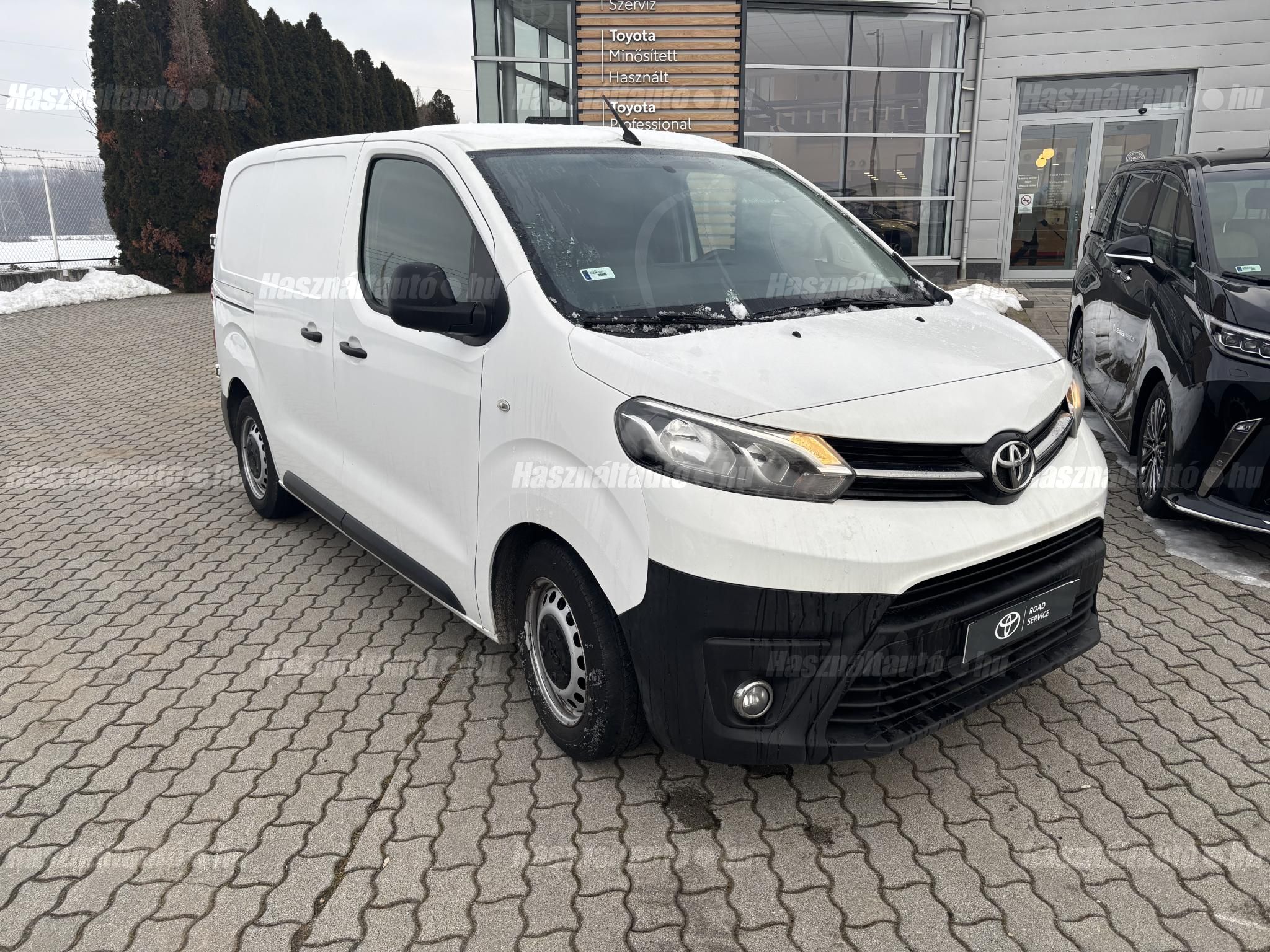 TOYOTA PROACE 1.6 D-4D Combi Live L0H1