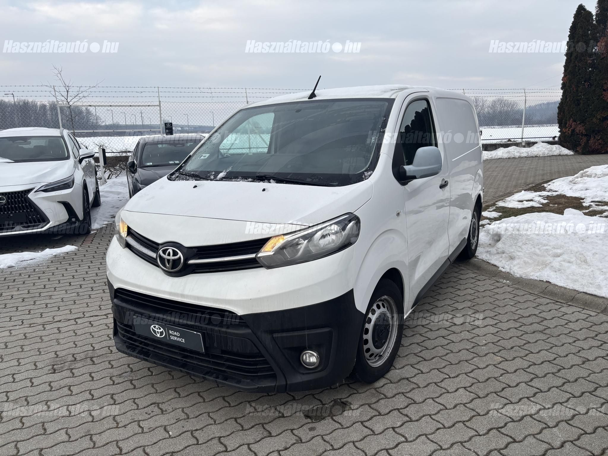 TOYOTA PROACE 1.6 D-4D Combi Live L0H1