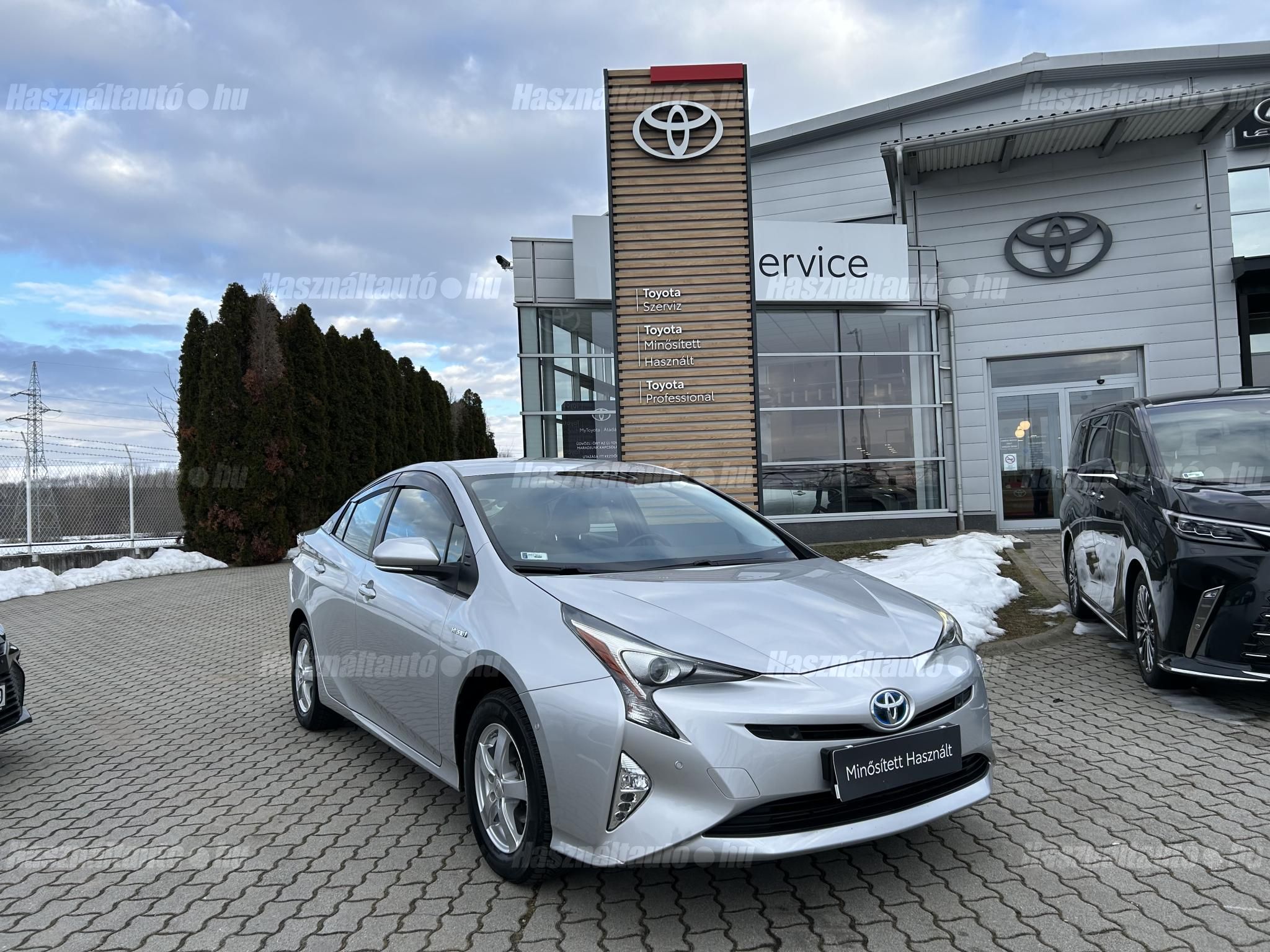 TOYOTA PRIUS 1.8 HSD Executive (Automata) + 2 év Toyota Minősített Használt Autó Garancia