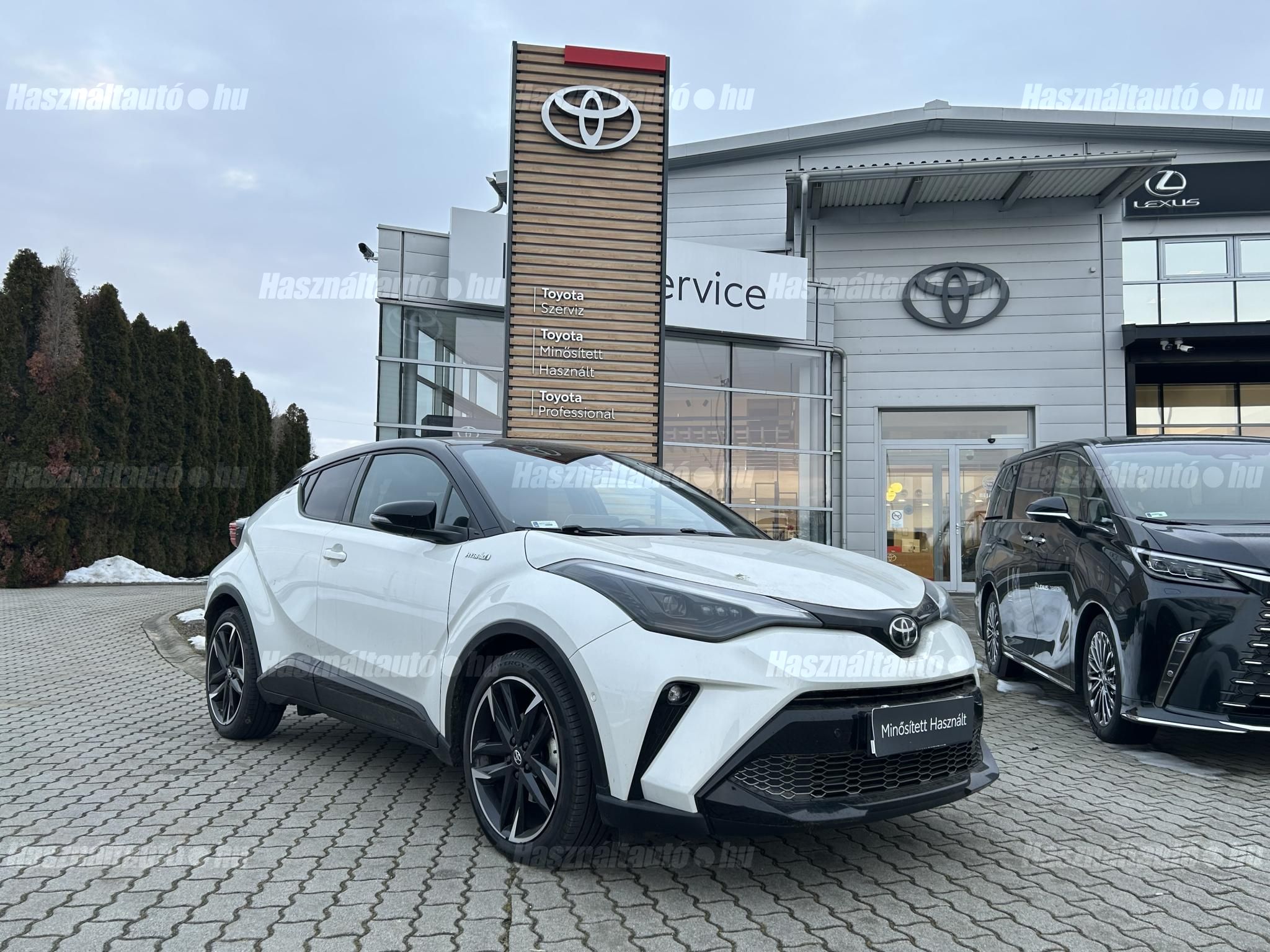 TOYOTA C-HR 2.0 Hybrid GR Sport e-CVT + 2 év Toyota Minősített Használt Autó Garancia