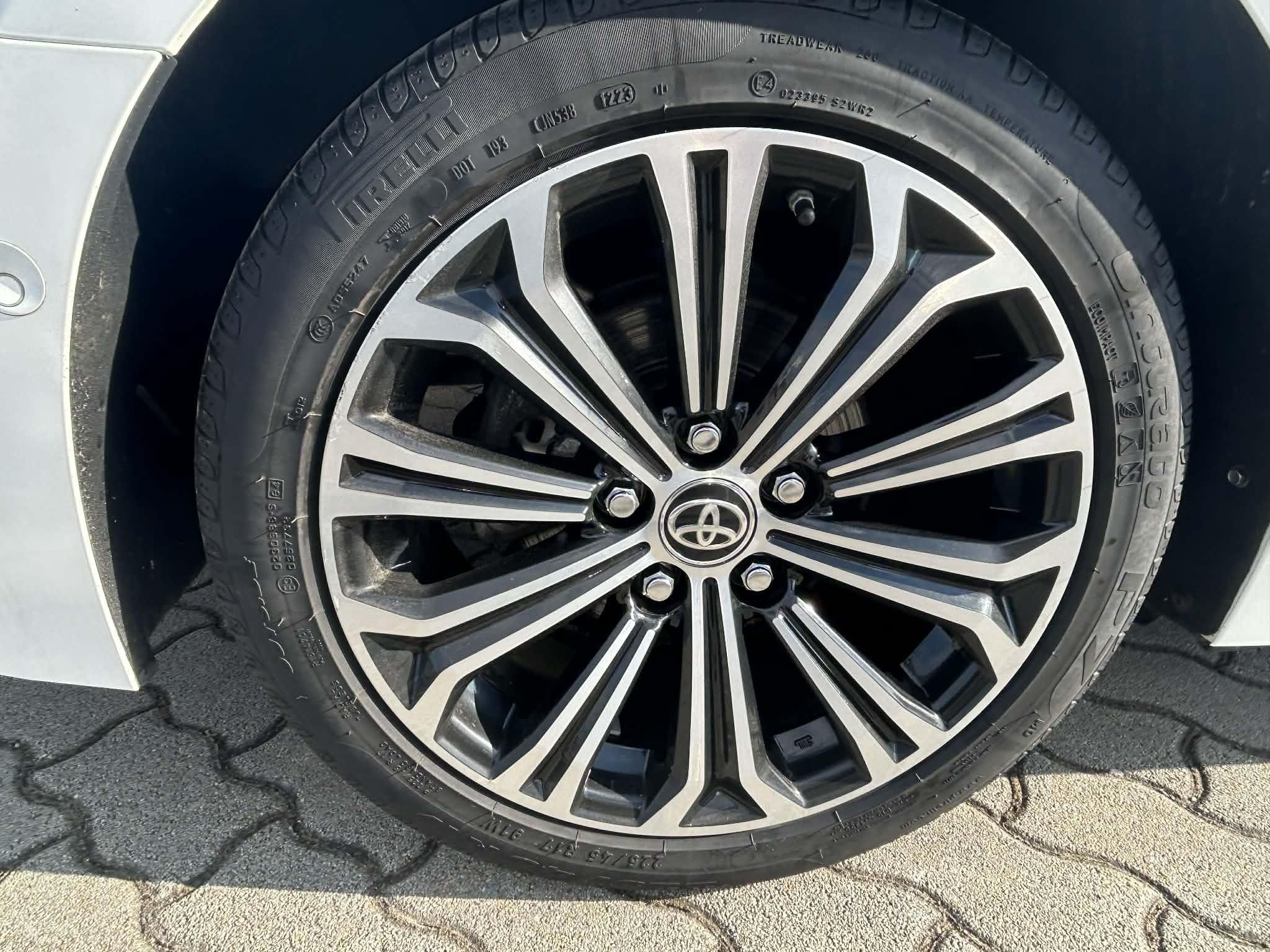 TOYOTA COROLLA Touring Sports 2.0 Hybrid Comfort Style Tech e-CVT +2 ÉV TOYOTA MINŐSÍTETT HASZNÁLT GARANCIA