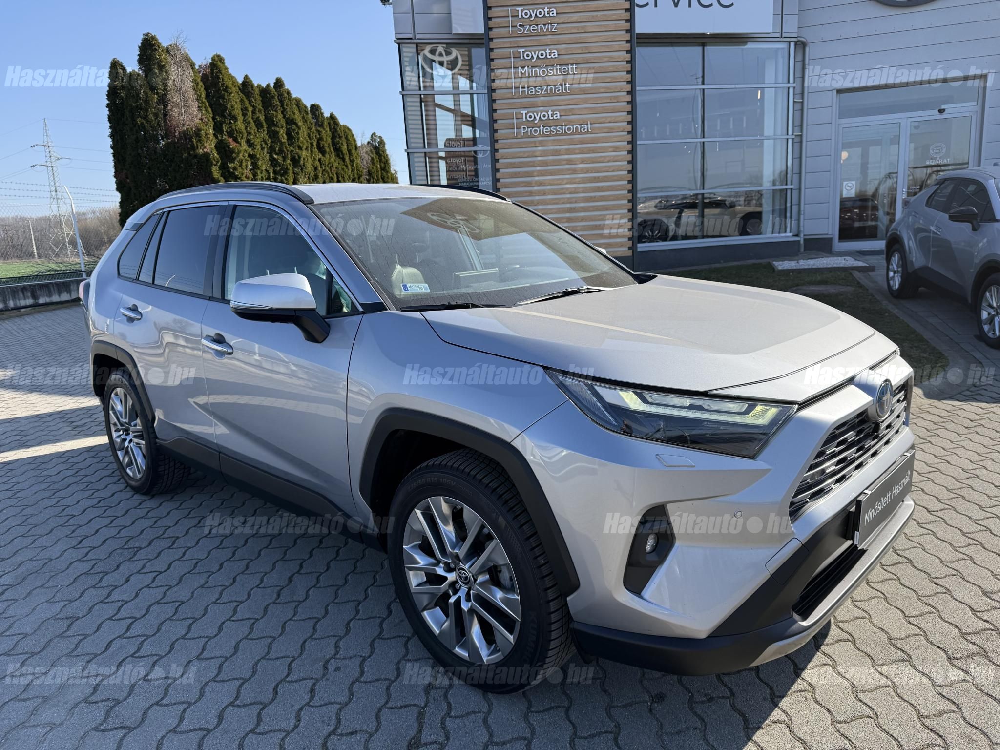 TOYOTA RAV 4 Rav4 2.5 Hybrid Executive e-CVT + 2 év Toyota Minősített Használt Autó Garancia