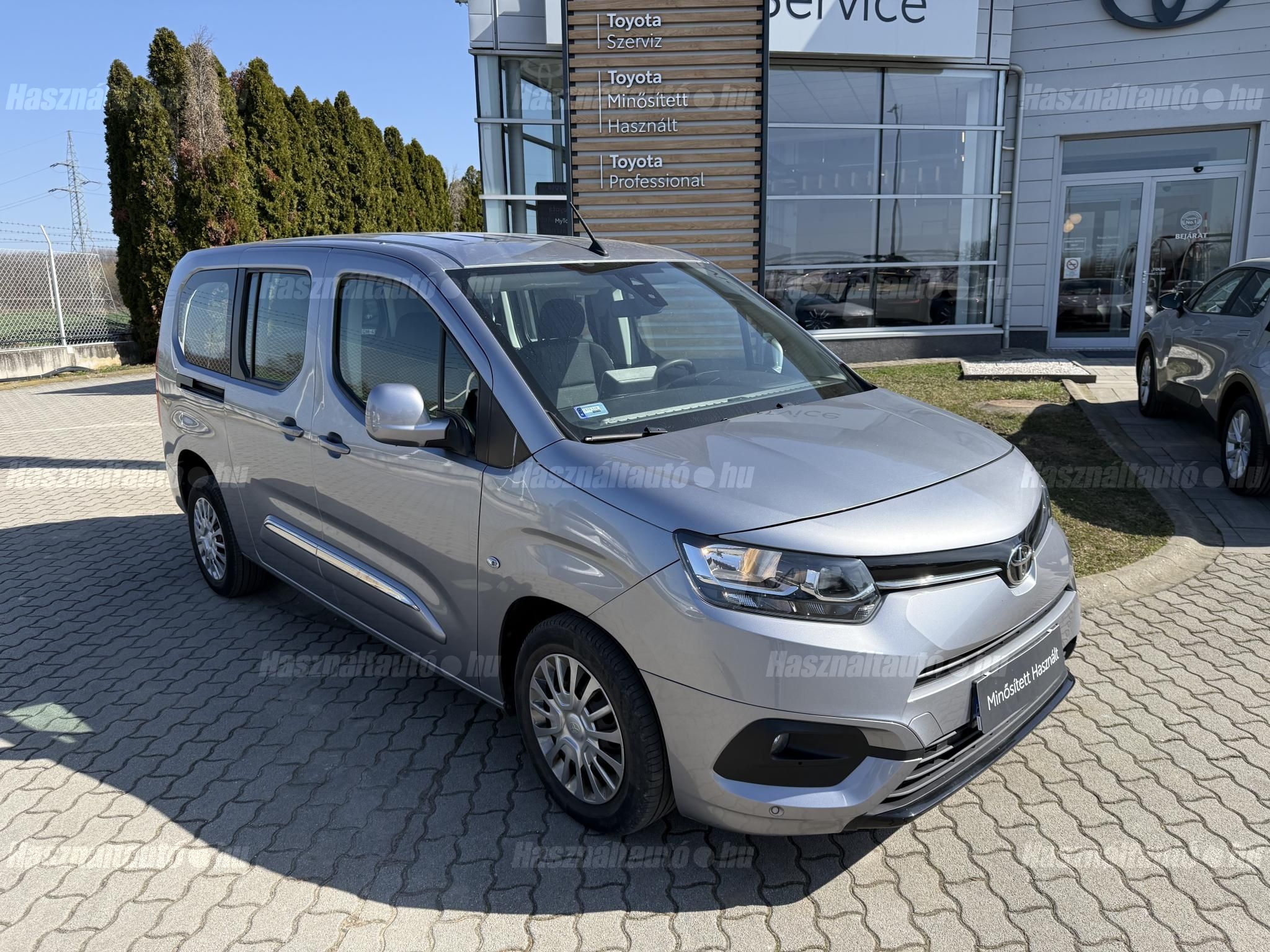 TOYOTA PROACE City Verso 1.2T Shuttle L2H1 + 2 év Toyota Minősített Használt Autó Garancia