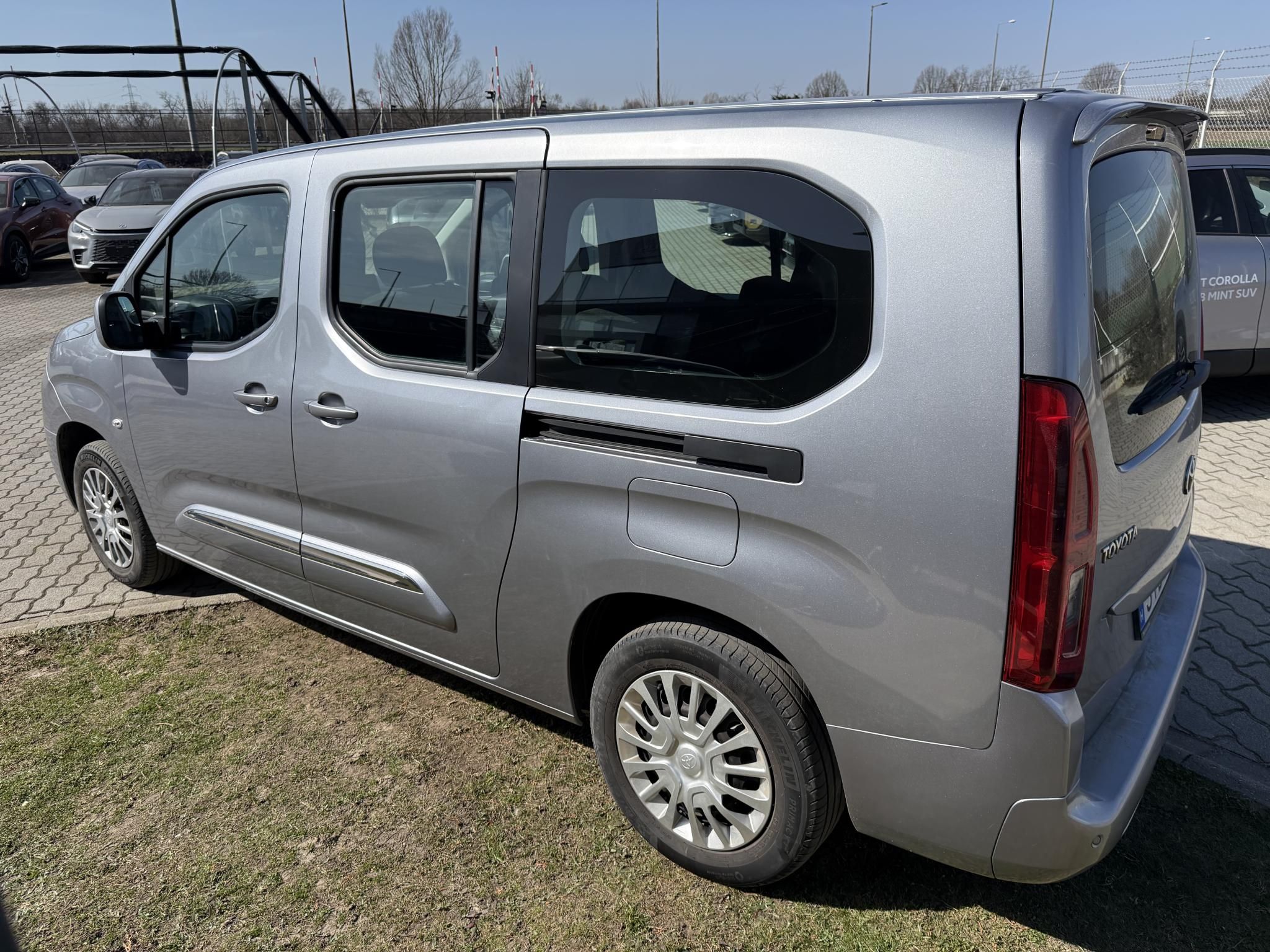TOYOTA PROACE City Verso 1.2T Shuttle L2H1 + 2 év Toyota Minősített Használt Autó Garancia