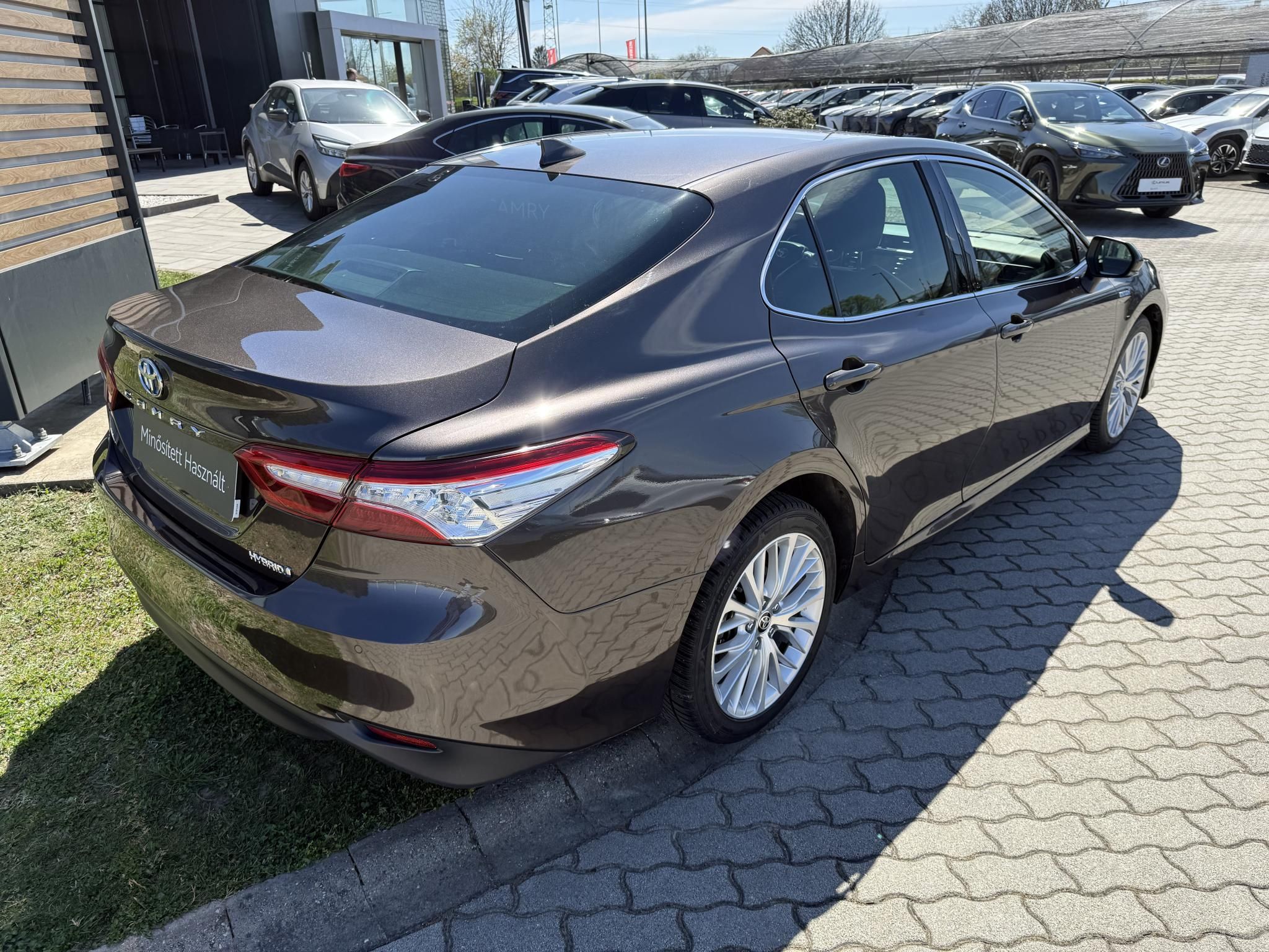 TOYOTA CAMRY 2.5 Hybrid Executive CVT + 2 év Toyota Minősített Használt Autó Garancia