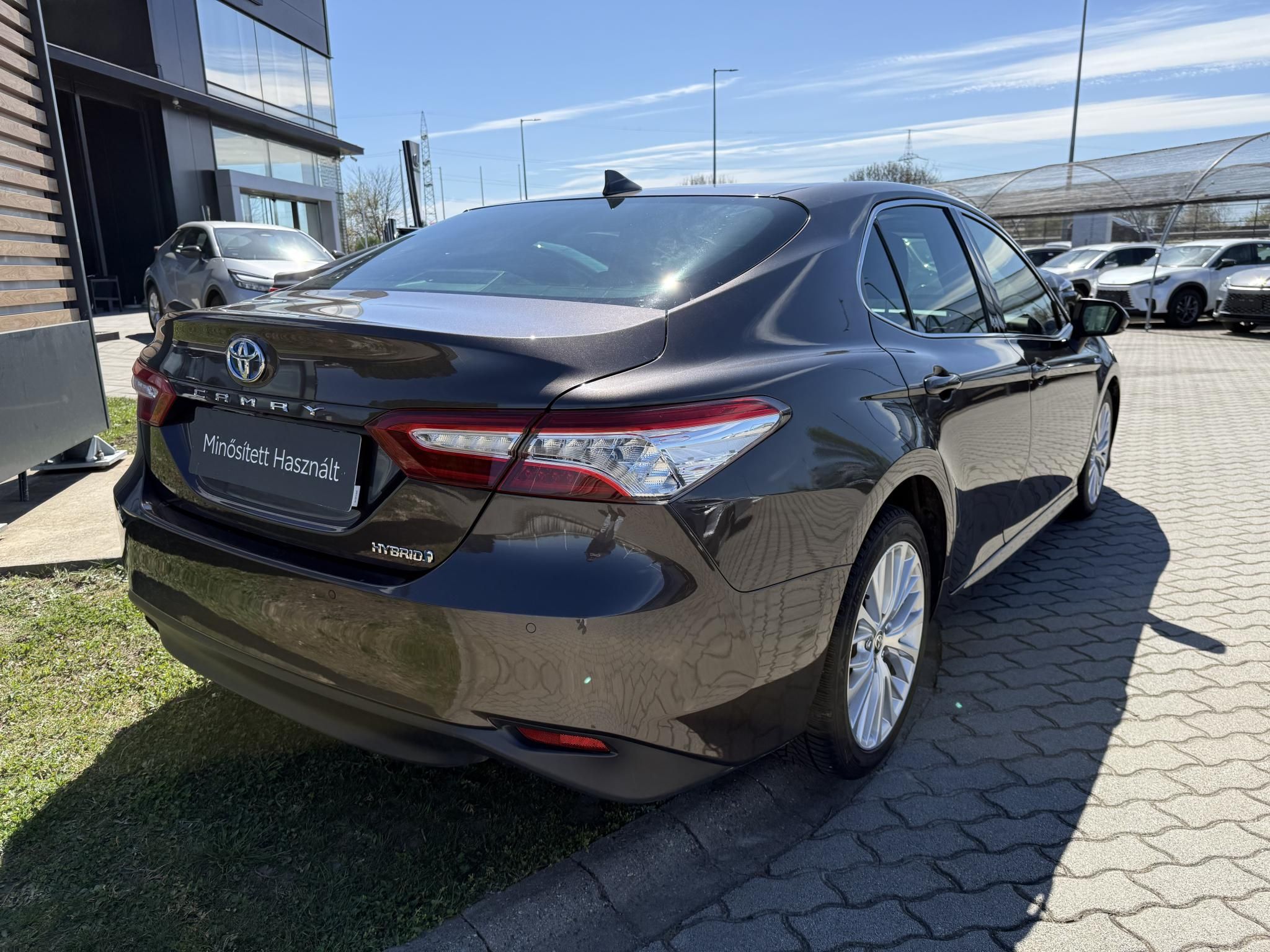TOYOTA CAMRY 2.5 Hybrid Executive CVT + 2 év Toyota Minősített Használt Autó Garancia