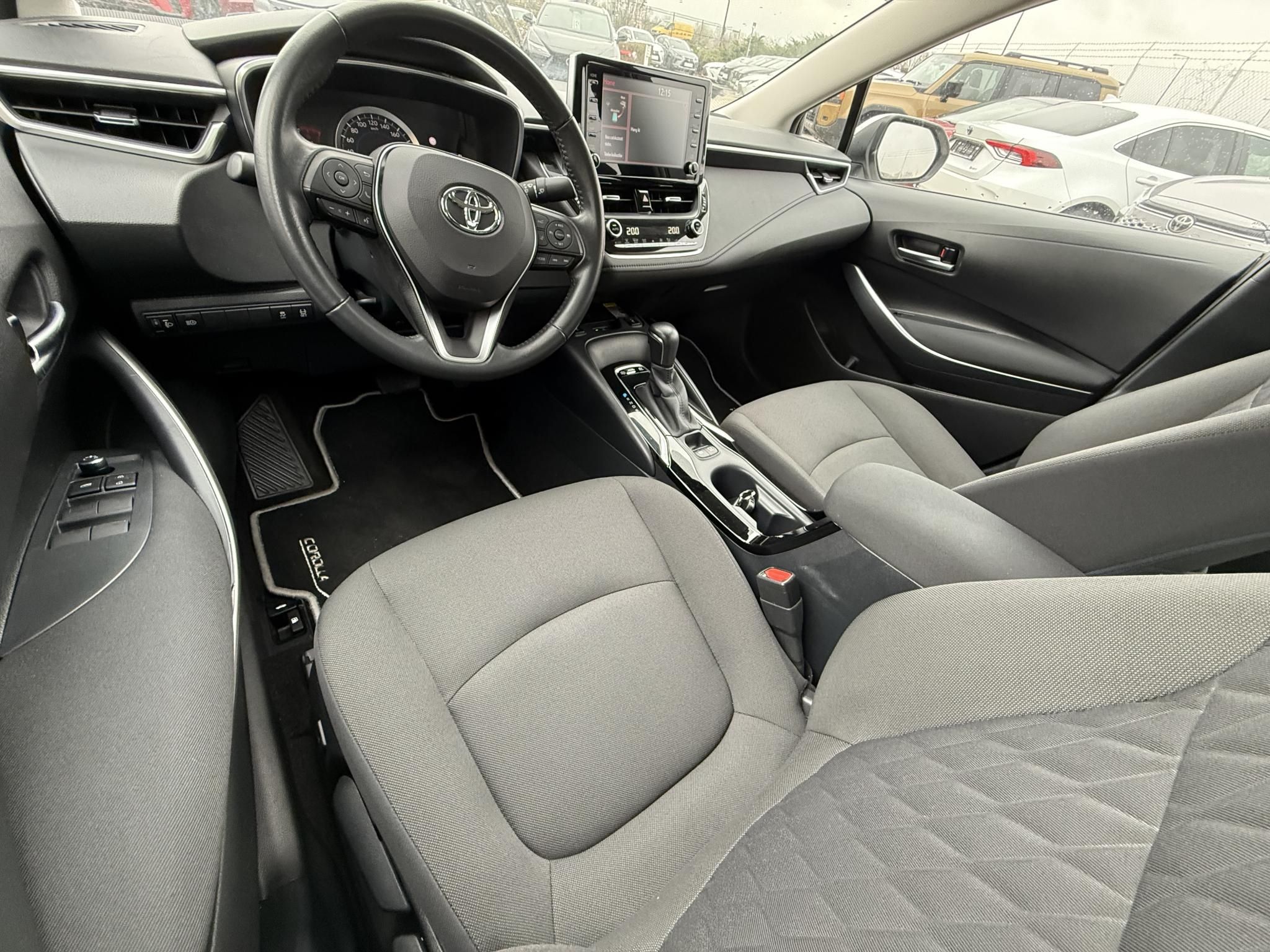 TOYOTA COROLLA Sedan 1.8 Hybrid Comfort Business e-CVT + 2 év Toyota Minősített Használt Autó Garancia