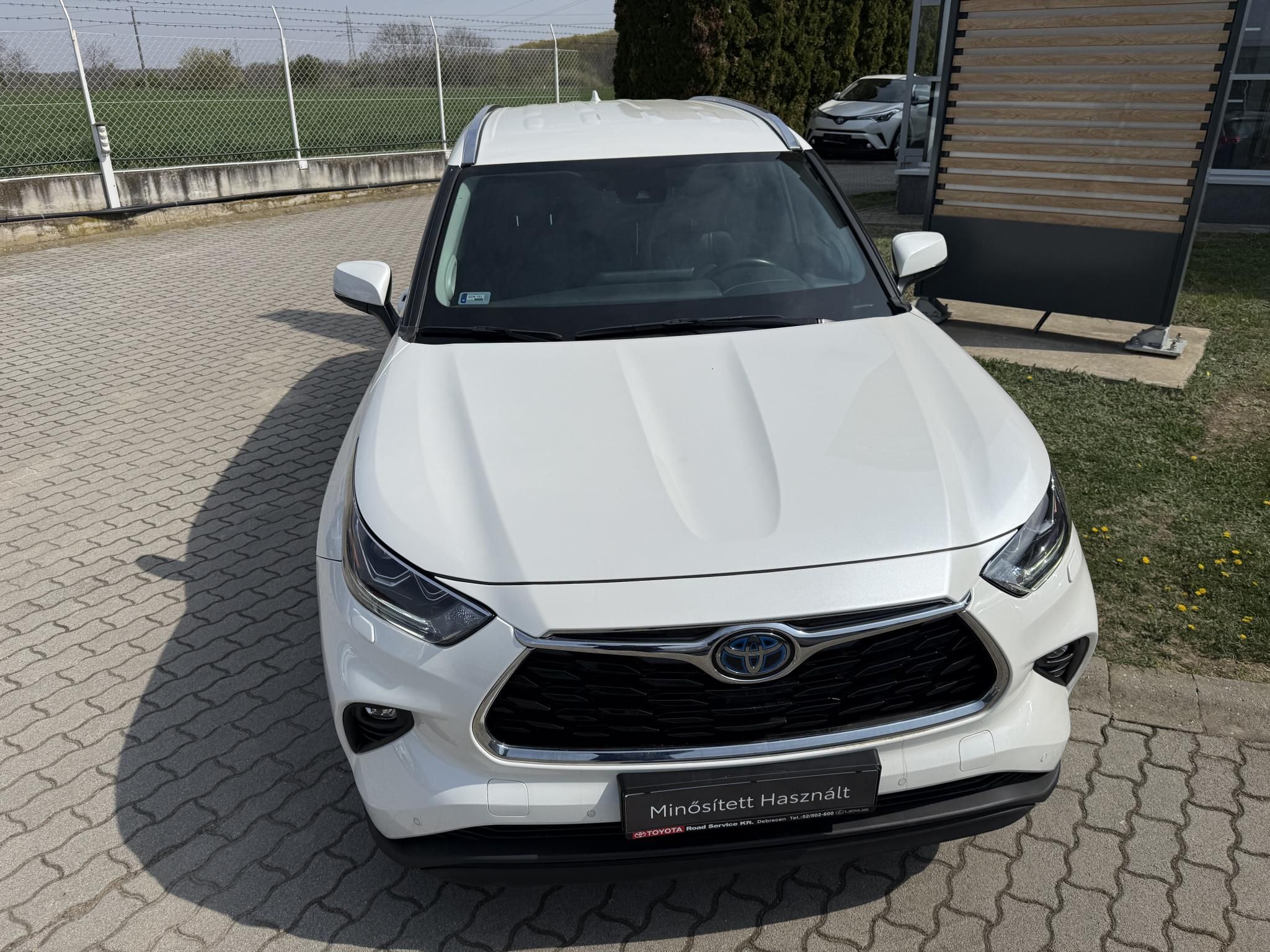 TOYOTA HIGHLANDER 2.5 Hybrid Prestige Tech CVT +2 ÉV TOYOTA MINŐSÍTETT HASZNÁLT GARANCIA