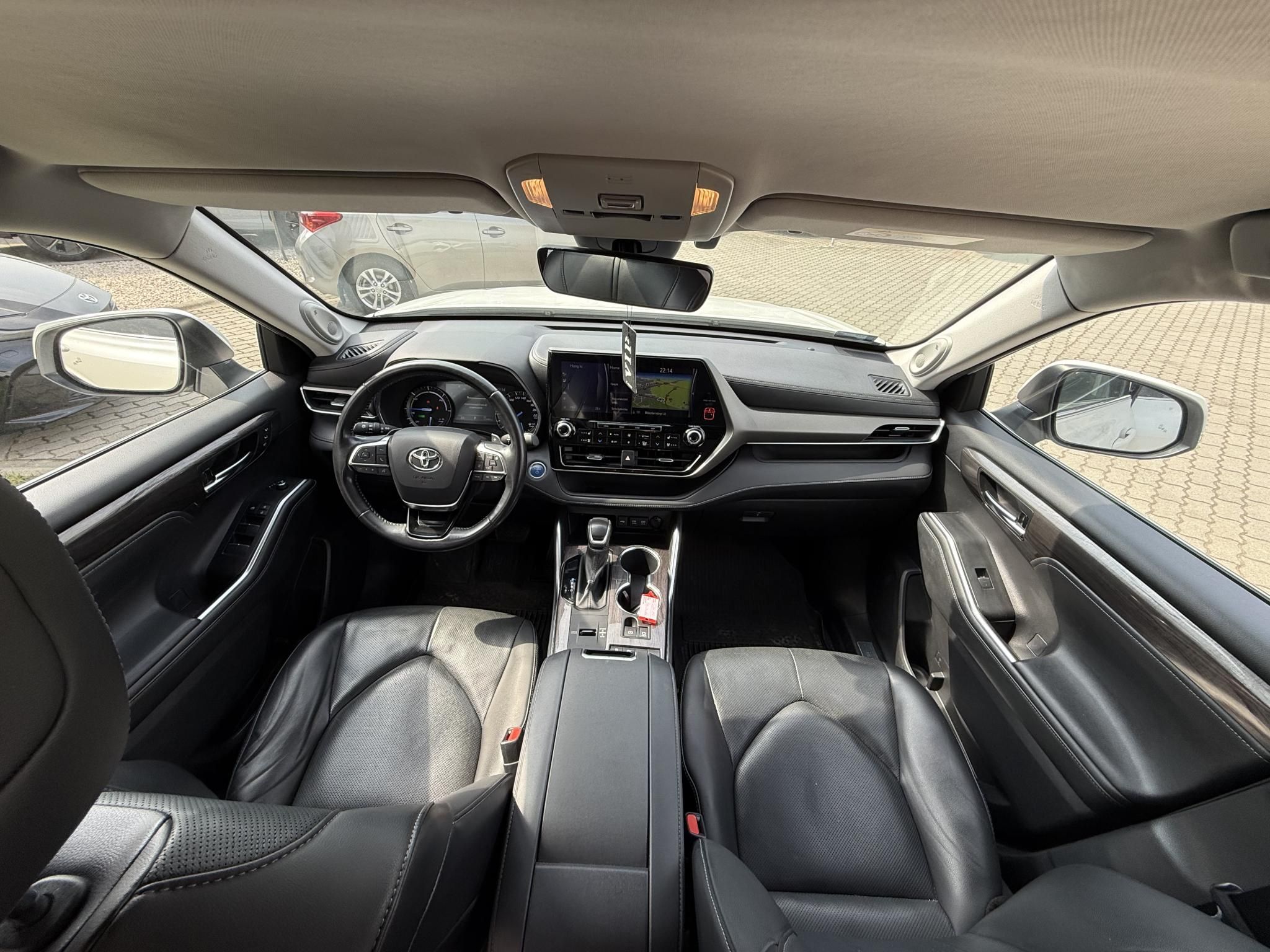 TOYOTA HIGHLANDER 2.5 Hybrid Prestige Tech CVT +2 ÉV TOYOTA MINŐSÍTETT HASZNÁLT GARANCIA