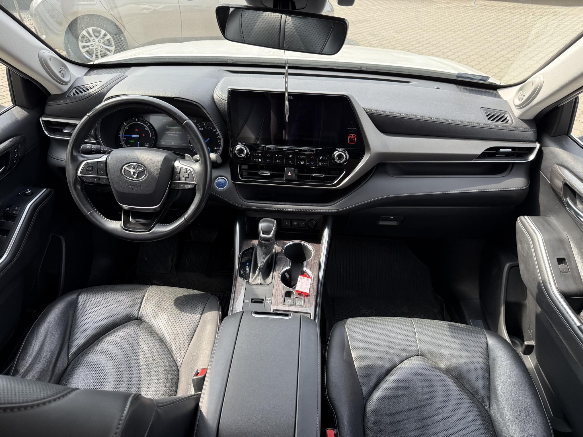 TOYOTA HIGHLANDER 2.5 Hybrid Prestige Tech CVT +2 ÉV TOYOTA MINŐSÍTETT HASZNÁLT GARANCIA