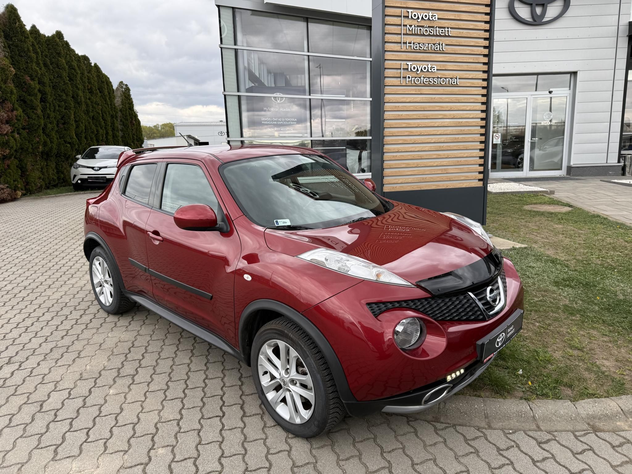 NISSAN JUKE 1.6 DIG-T Tekna